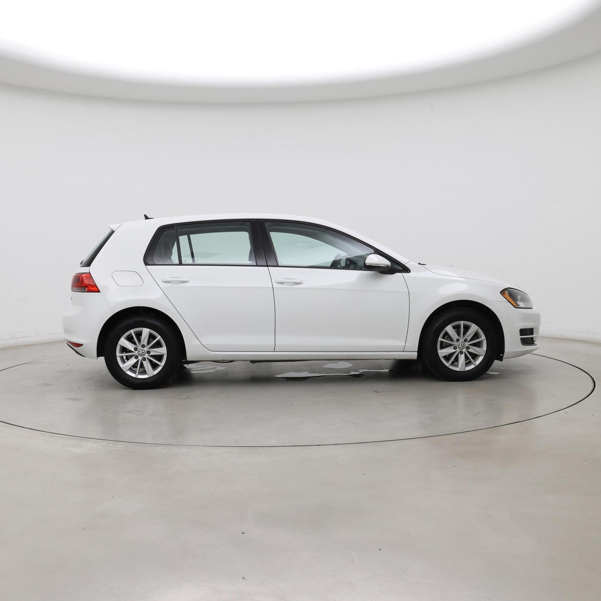 Thumbnail: 2015 Volkswagen Golf - 7