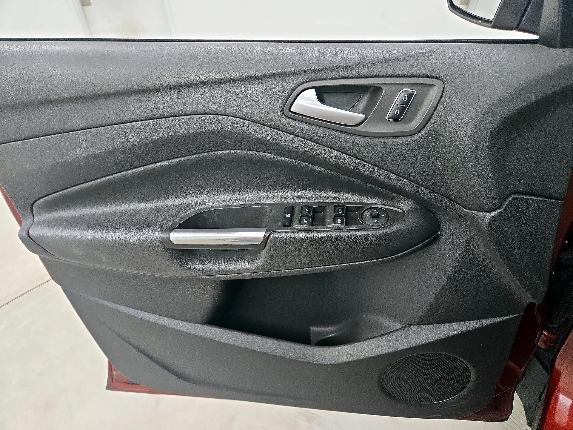 Thumbnail: 2014 Ford Escape - 12