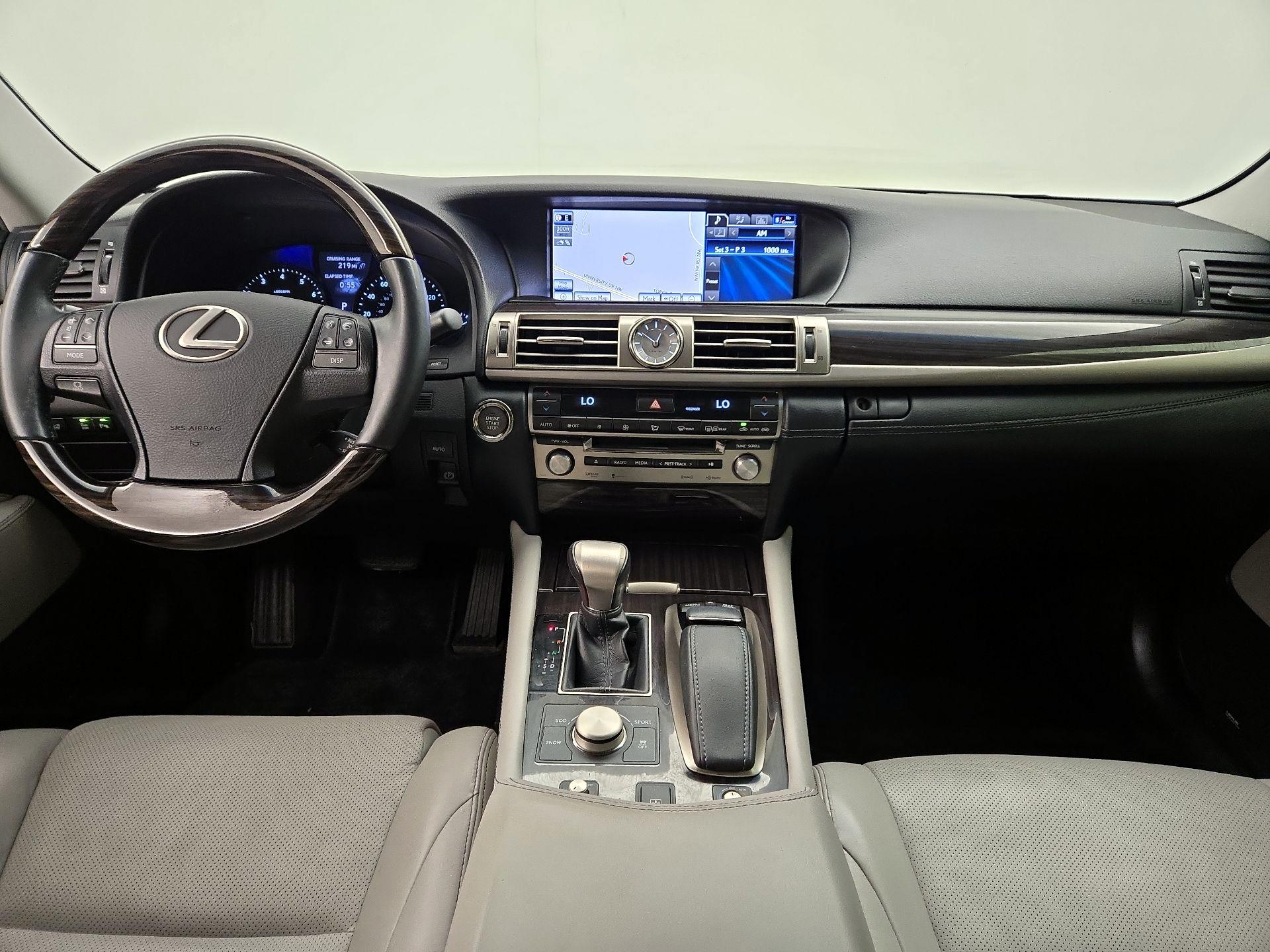 Thumbnail: 2014 Lexus LS - 9