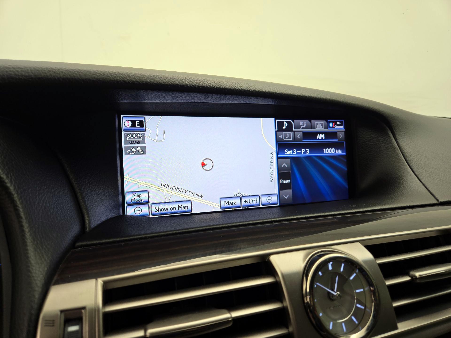 Thumbnail: 2014 Lexus LS - 14