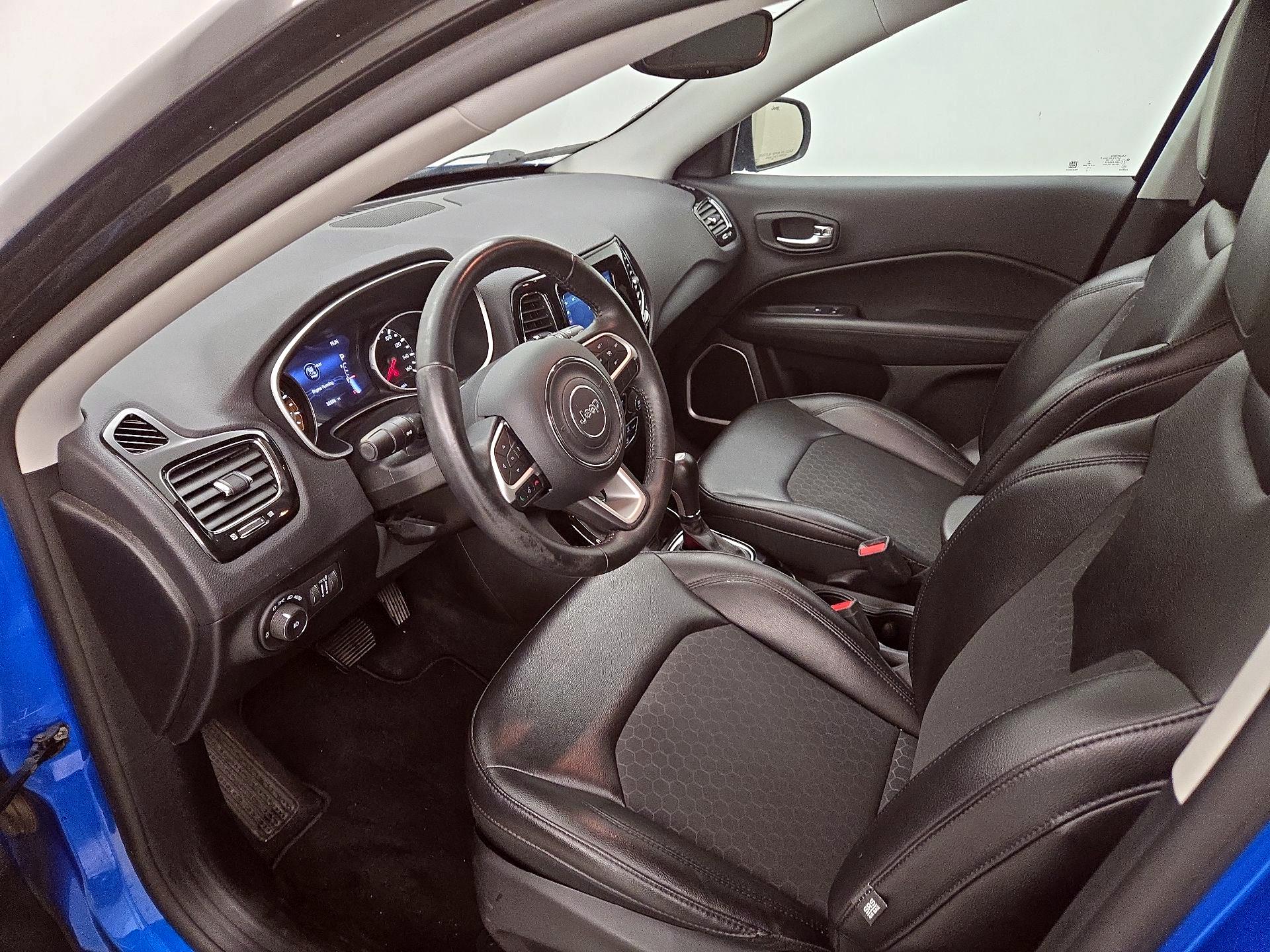 Thumbnail: 2018 Jeep Compass - 11