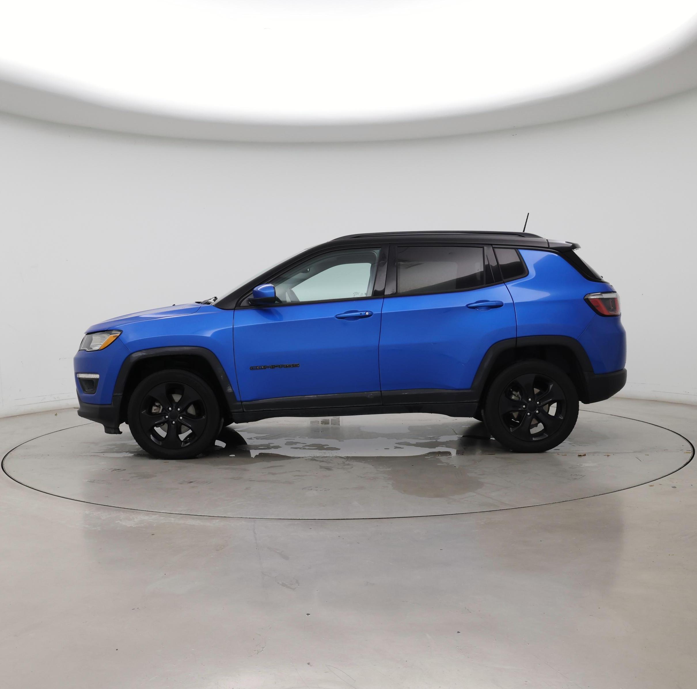 Thumbnail: 2018 Jeep Compass - 3