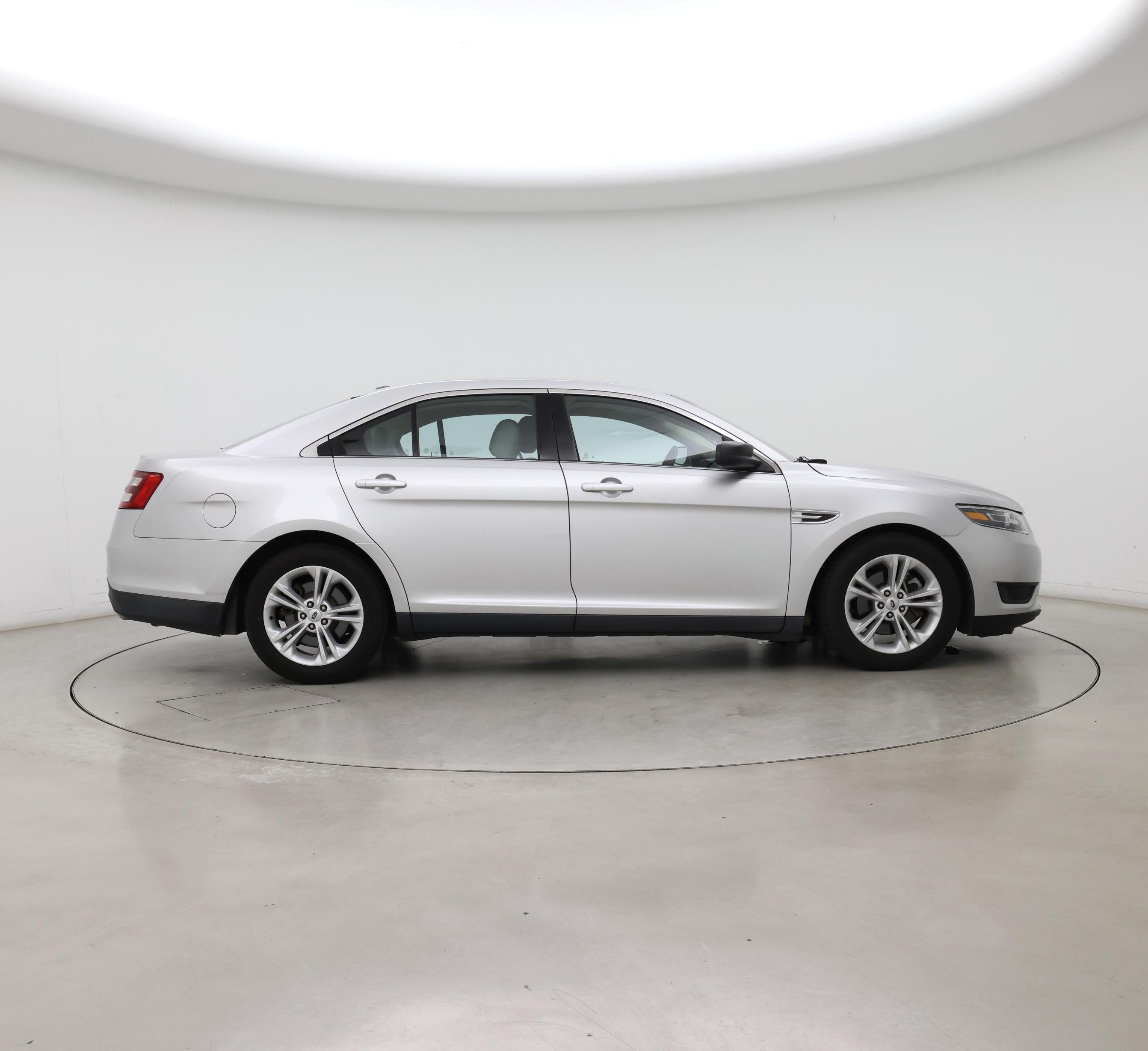 Thumbnail: 2015 Ford Taurus - 7