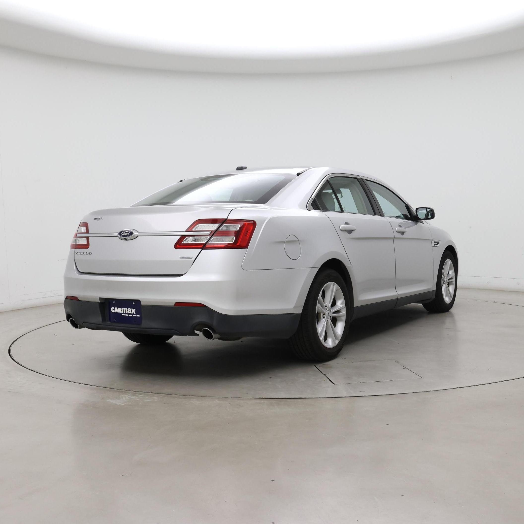 Thumbnail: 2015 Ford Taurus - 8