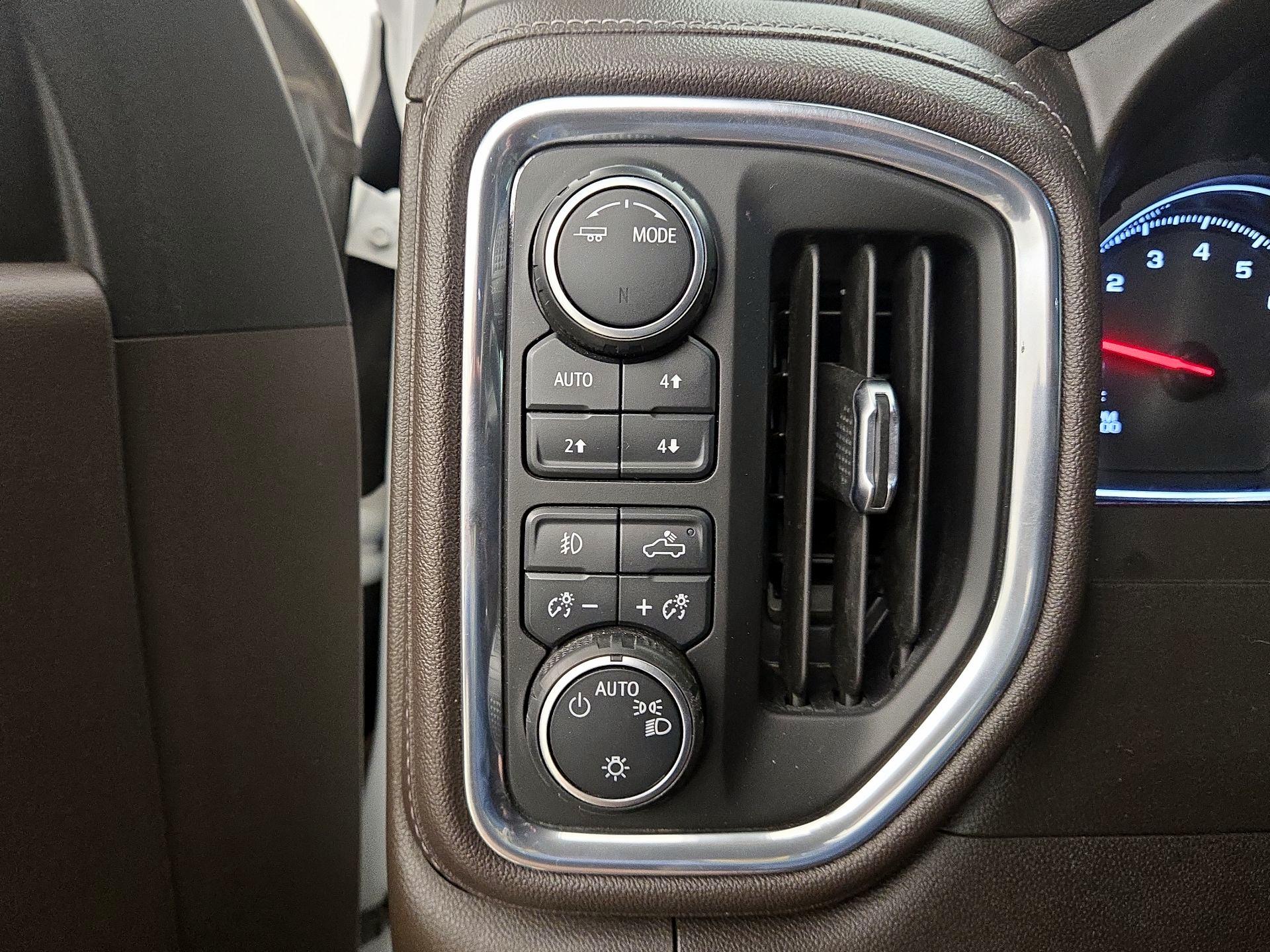 Thumbnail: 2021 Chevrolet Silverado 1500 - 13