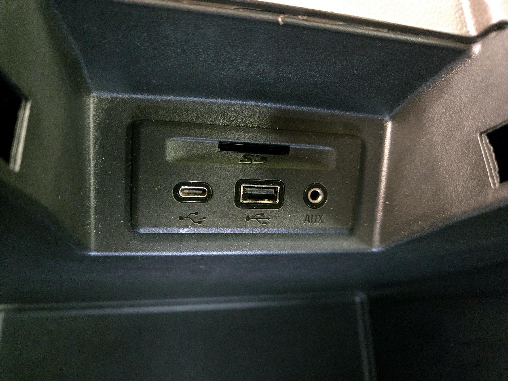 Thumbnail: 2021 Chevrolet Silverado 1500 - 18