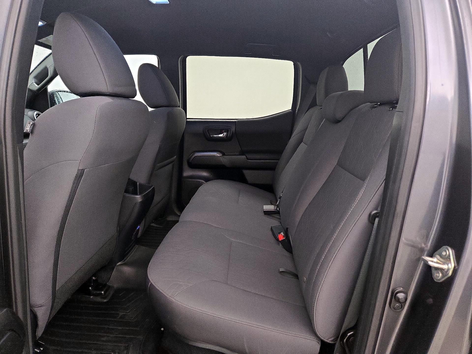 Thumbnail: 2019 Toyota Tacoma - 19