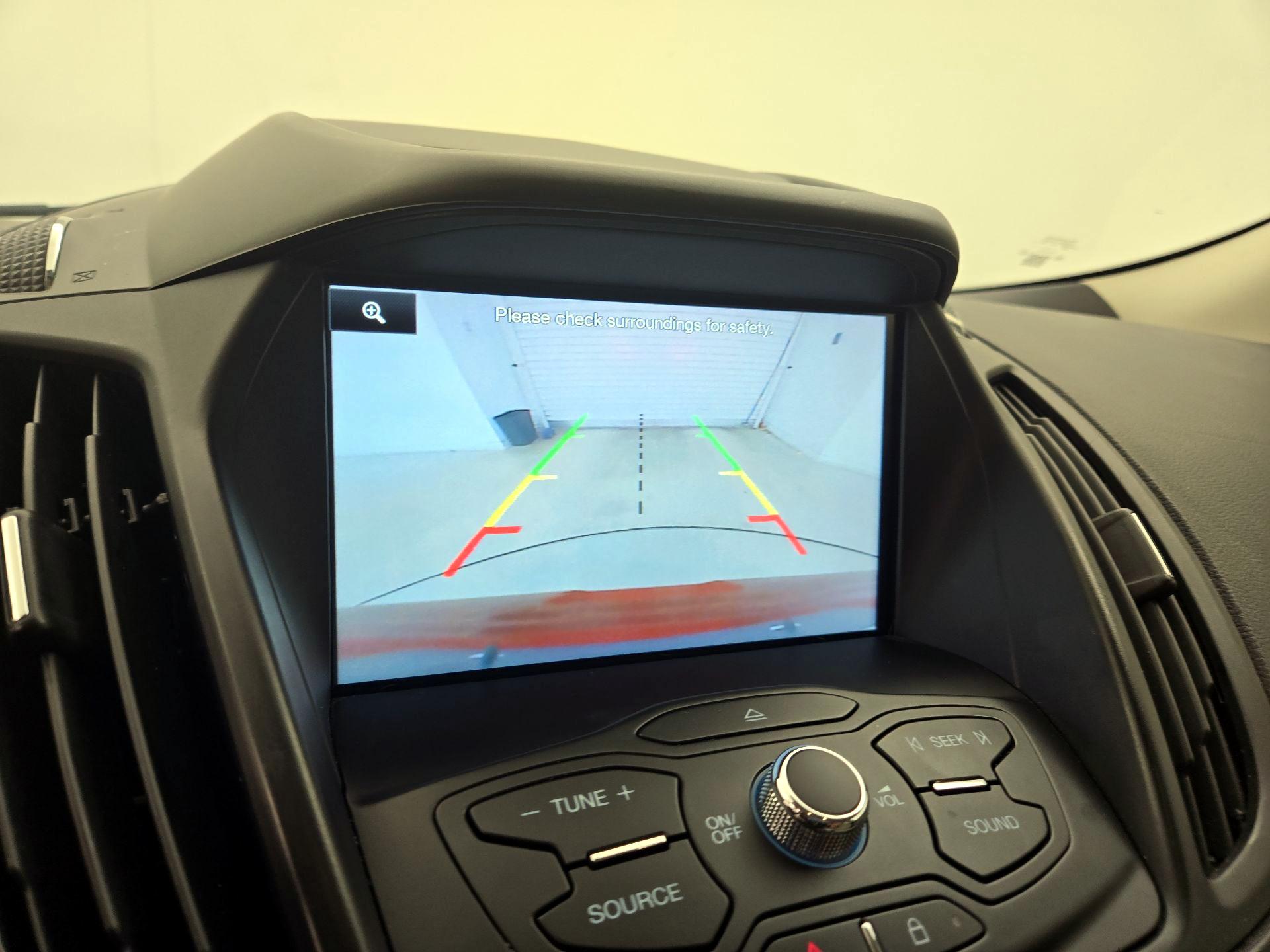 Thumbnail: 2015 Ford Escape - 14