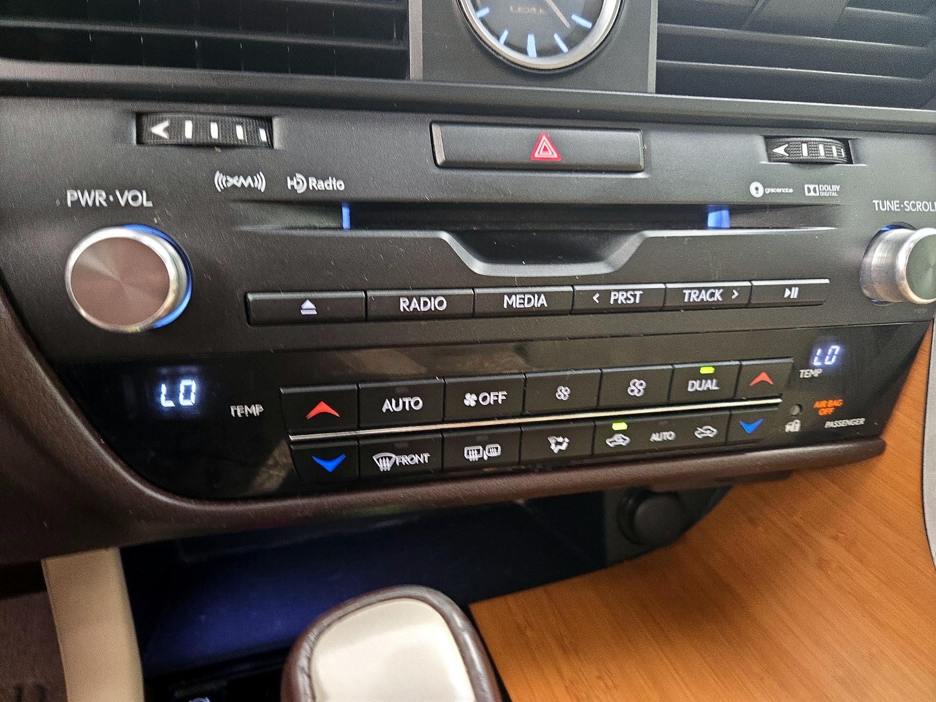 Thumbnail: 2018 Lexus RX - 17