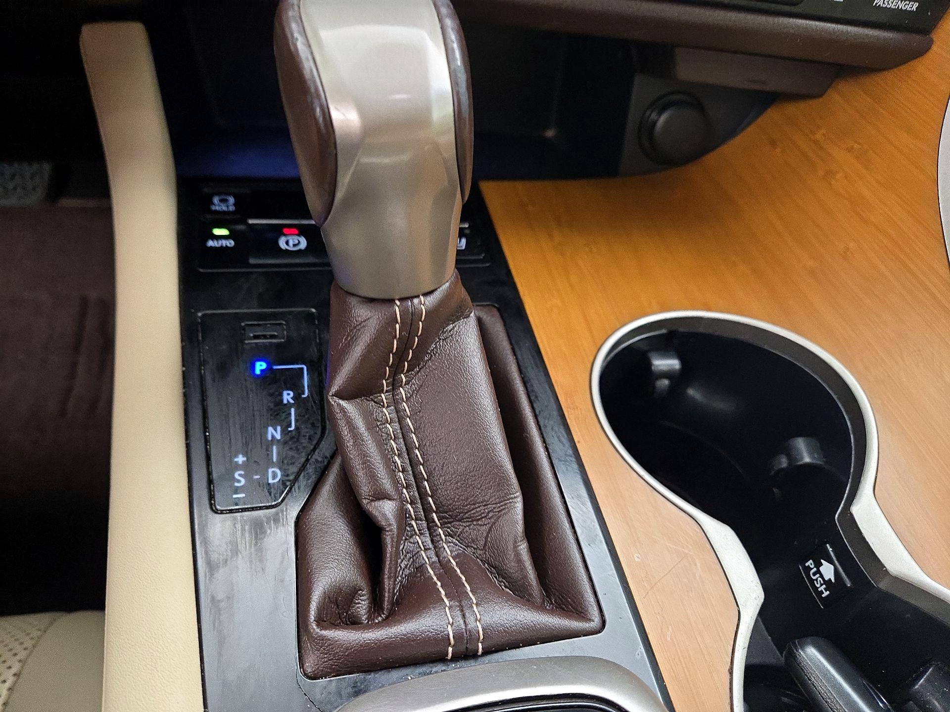 Thumbnail: 2018 Lexus RX - 18