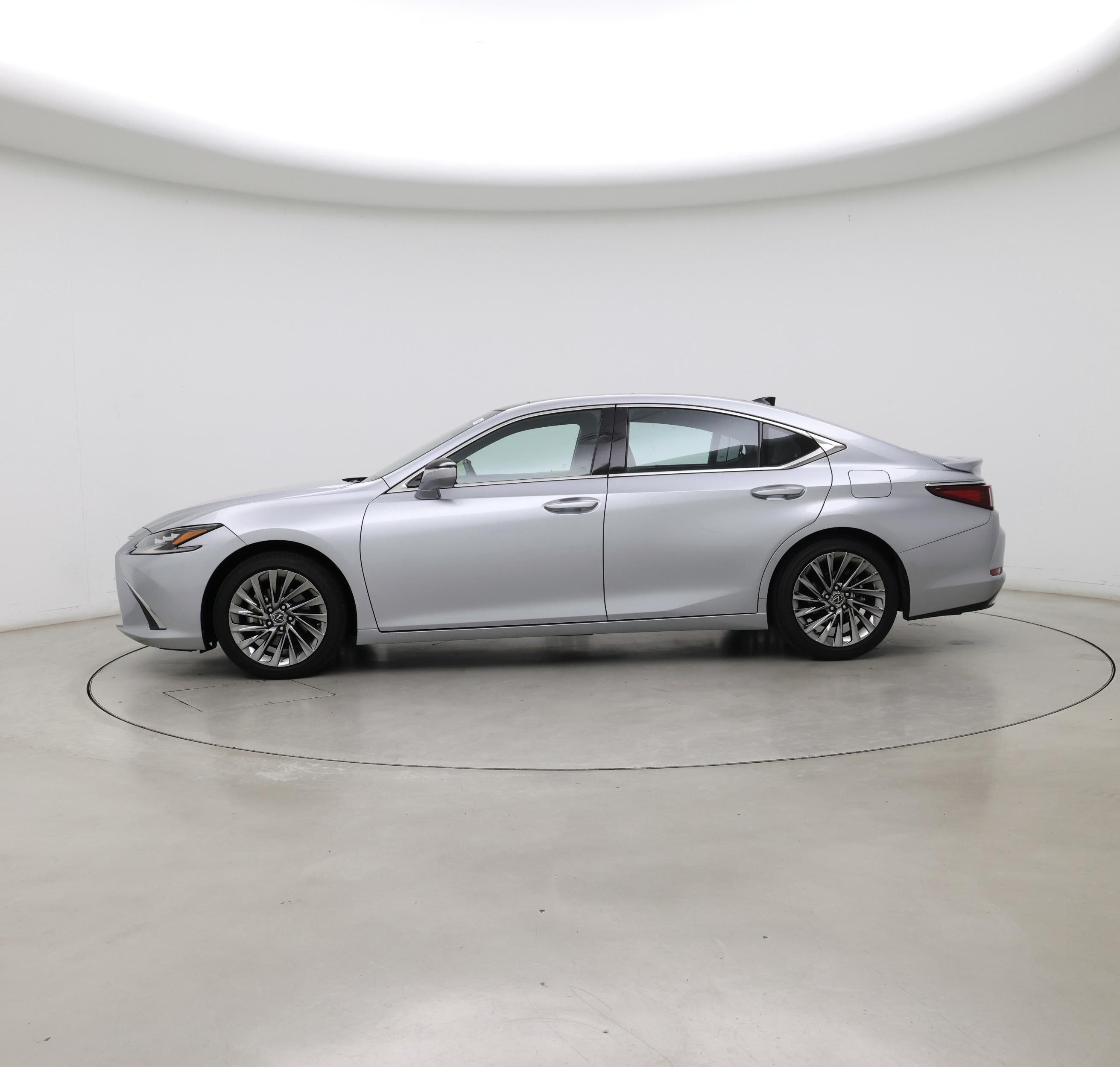 Thumbnail: 2024 Lexus ES - 3