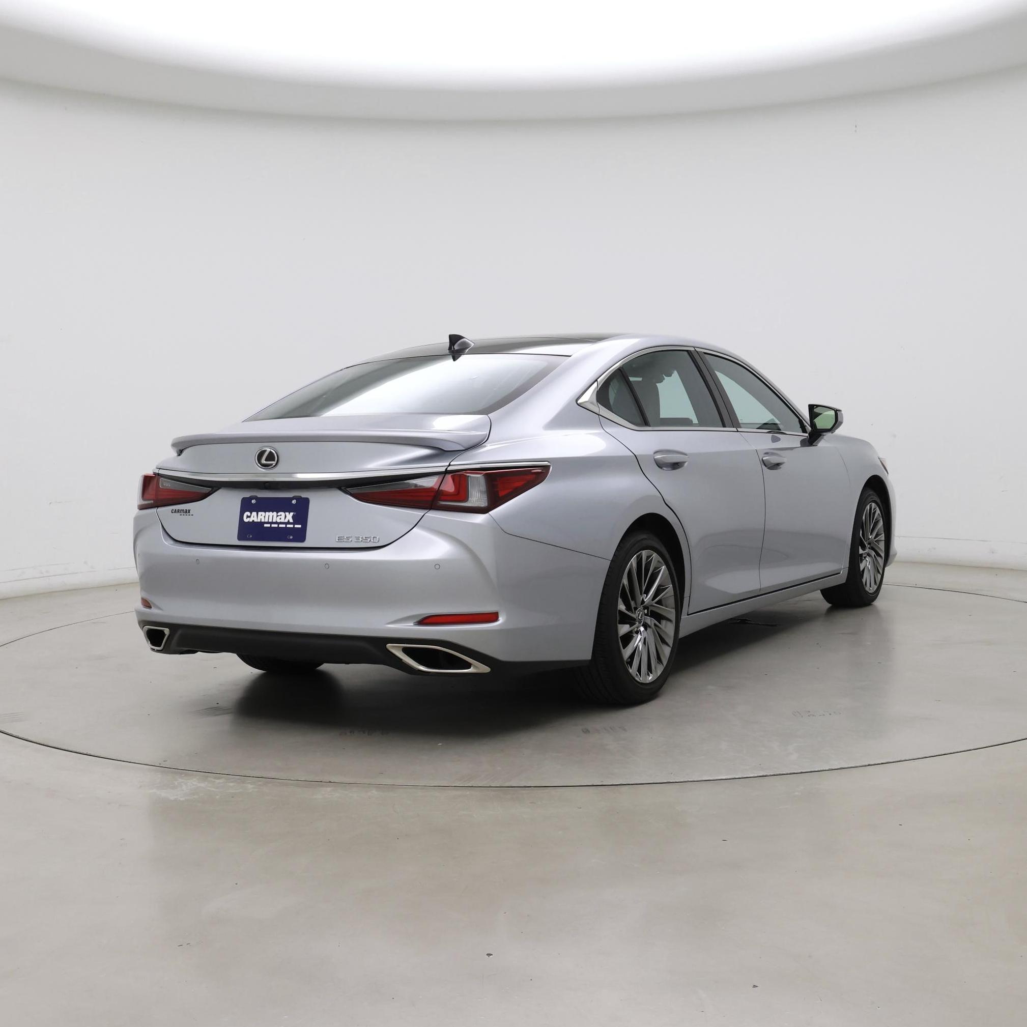 Thumbnail: 2024 Lexus ES - 8