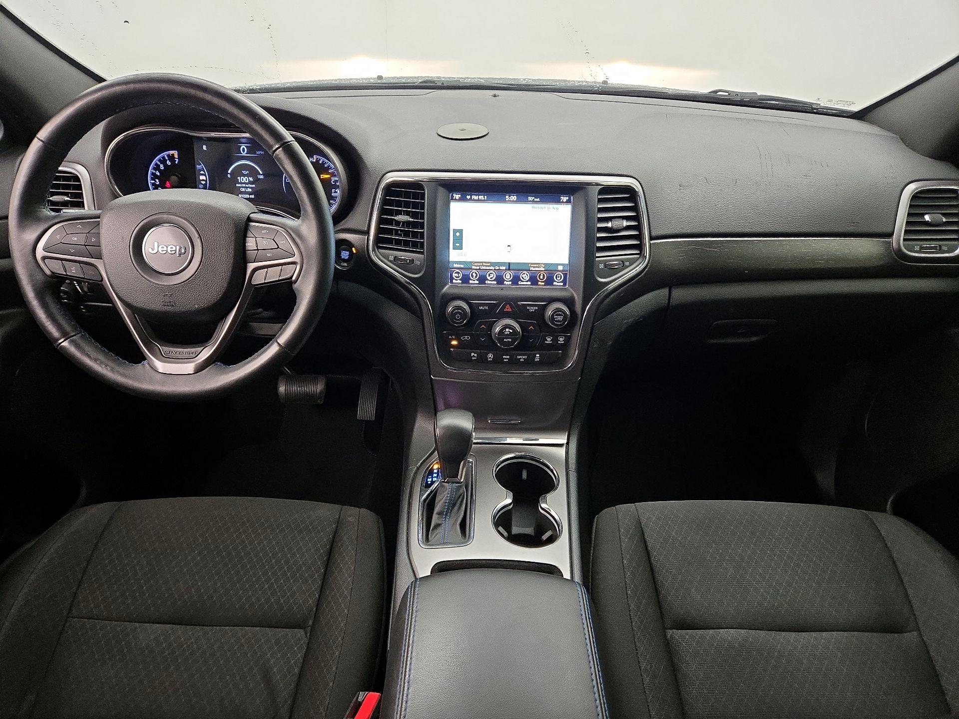 Thumbnail: 2018 Jeep Grand Cherokee - 9