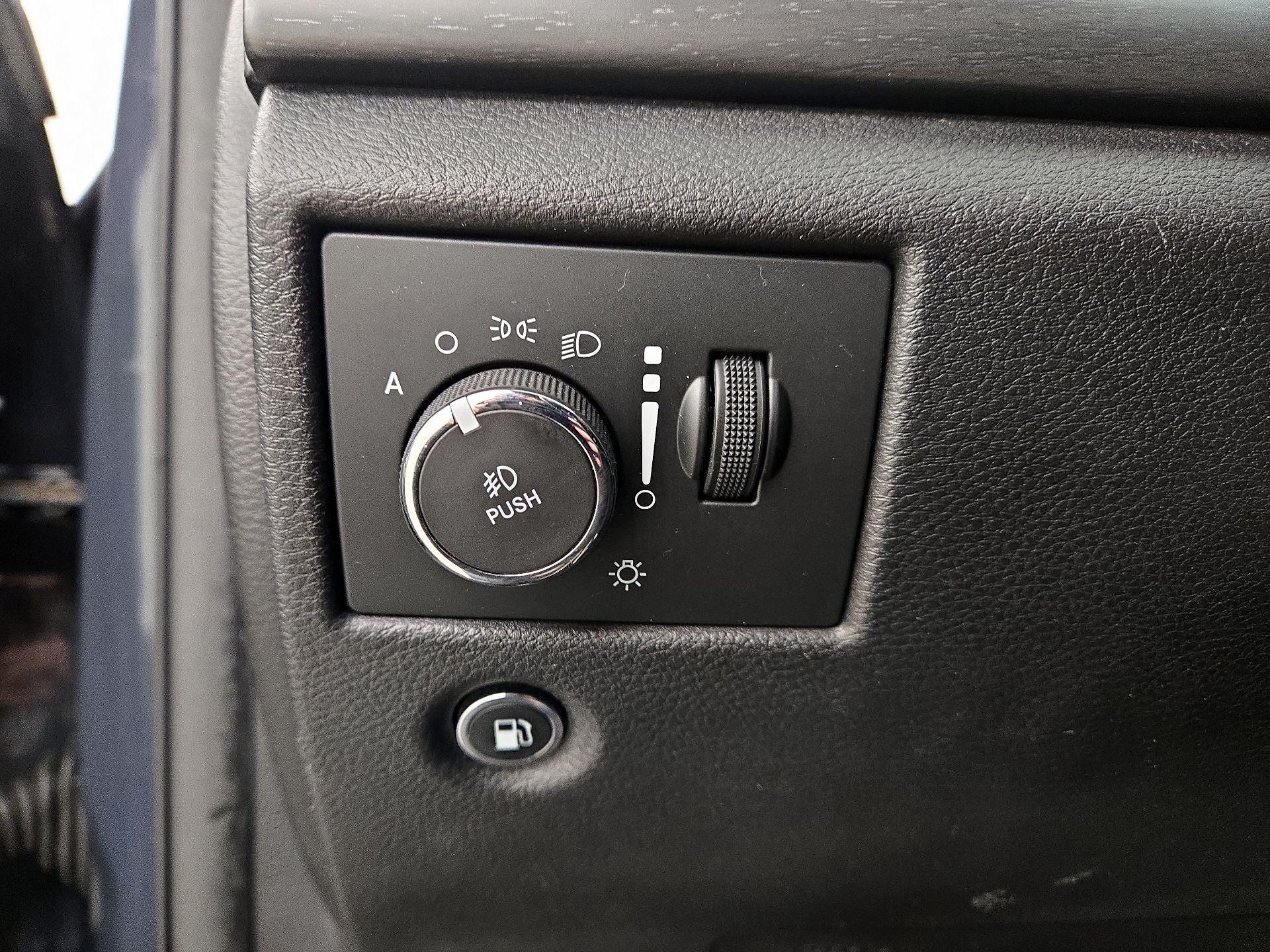 Thumbnail: 2018 Jeep Grand Cherokee - 13