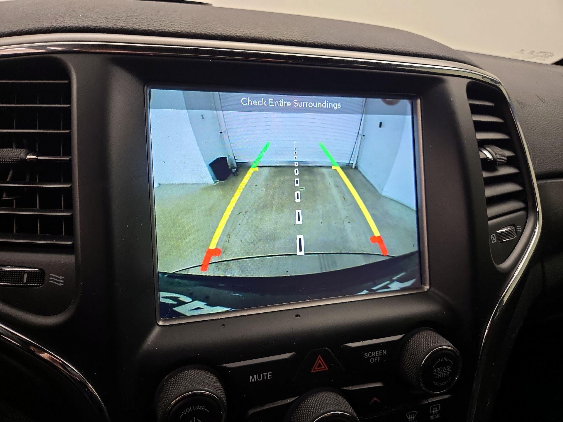 Thumbnail: 2018 Jeep Grand Cherokee - 15