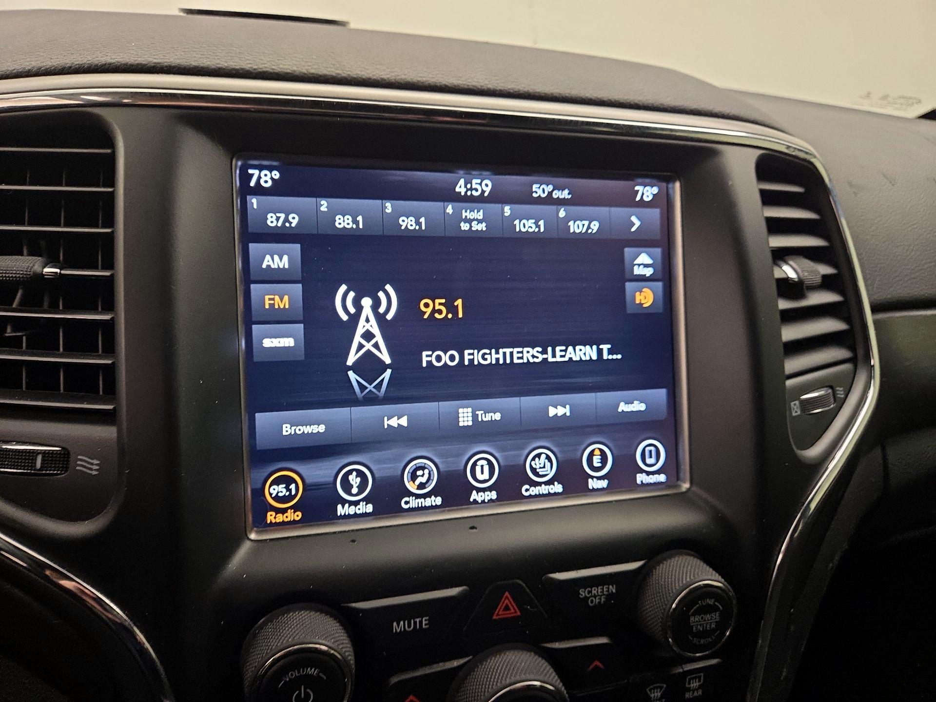 Thumbnail: 2018 Jeep Grand Cherokee - 16