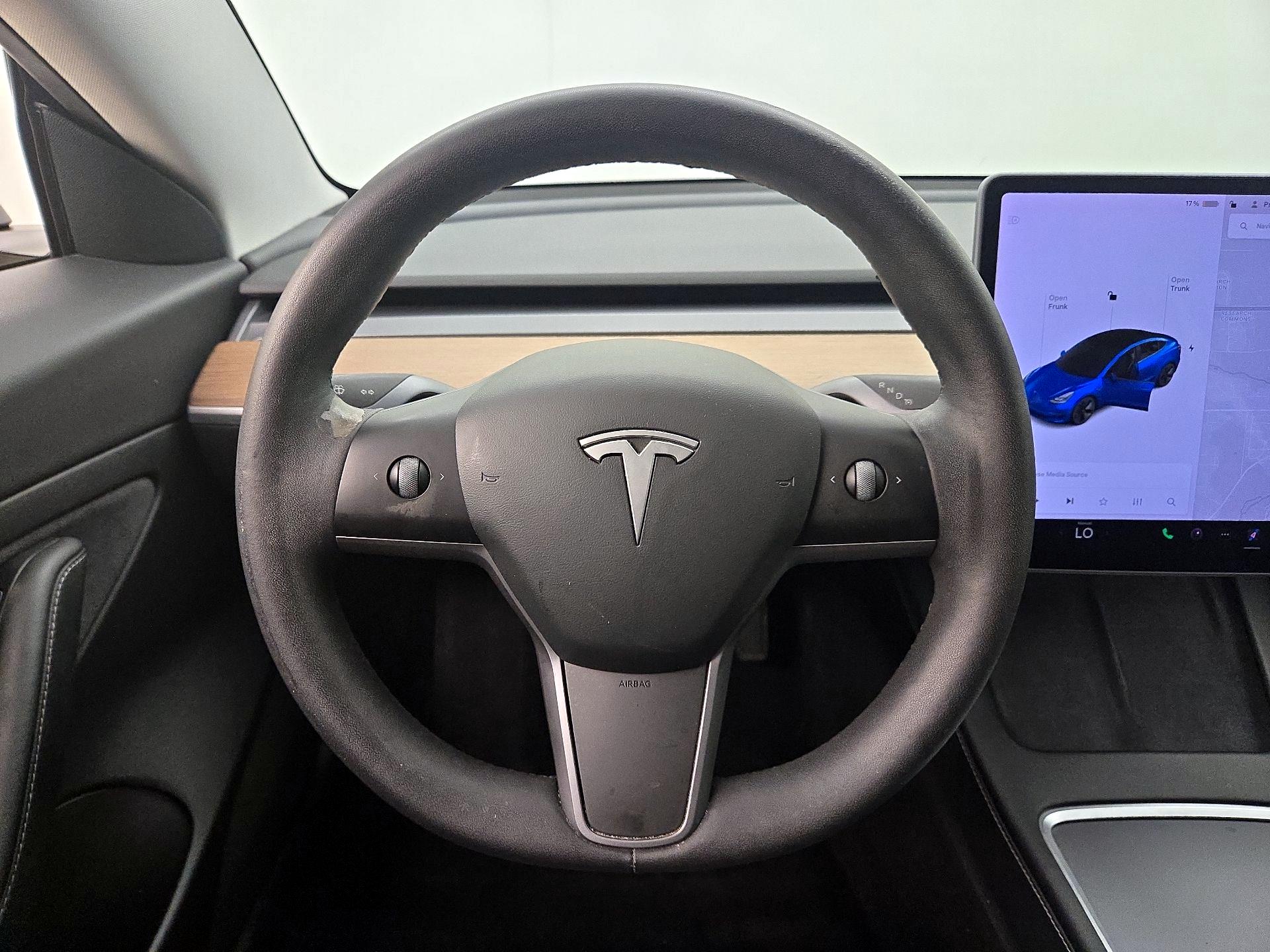 Thumbnail: 2021 Tesla Model 3 - 10