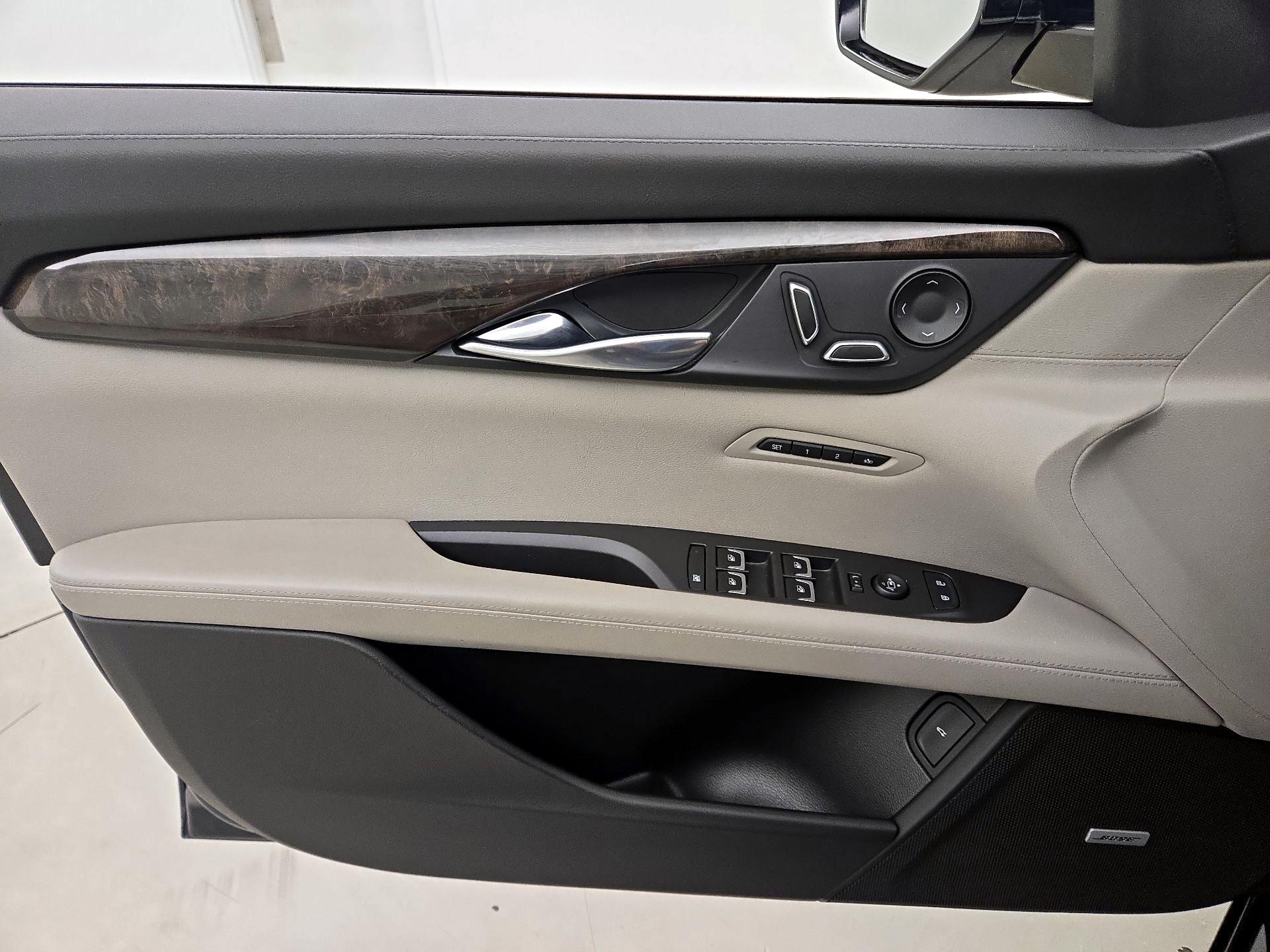 Thumbnail: 2017 Cadillac CT6 - 12