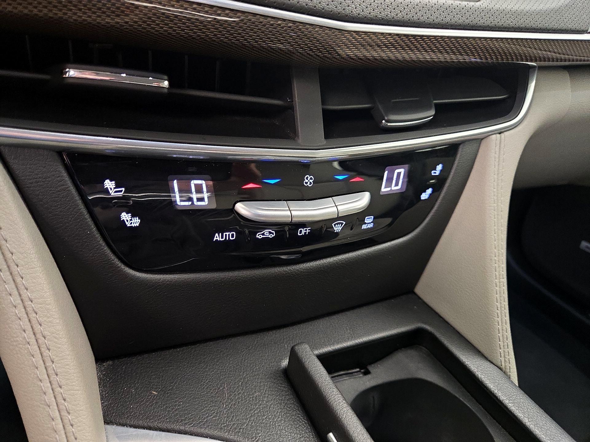 Thumbnail: 2017 Cadillac CT6 - 16