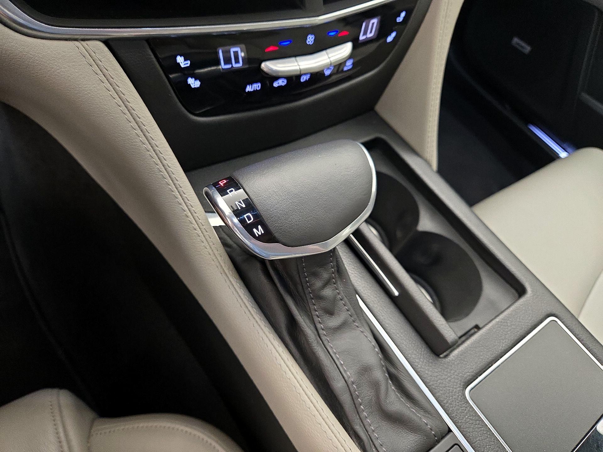 Thumbnail: 2017 Cadillac CT6 - 17