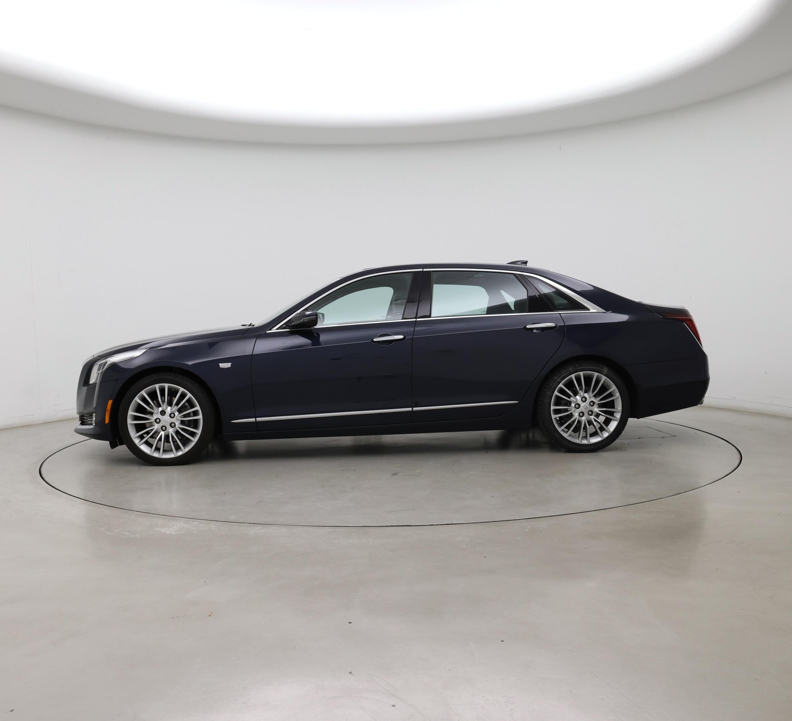 Thumbnail: 2017 Cadillac CT6 - 3