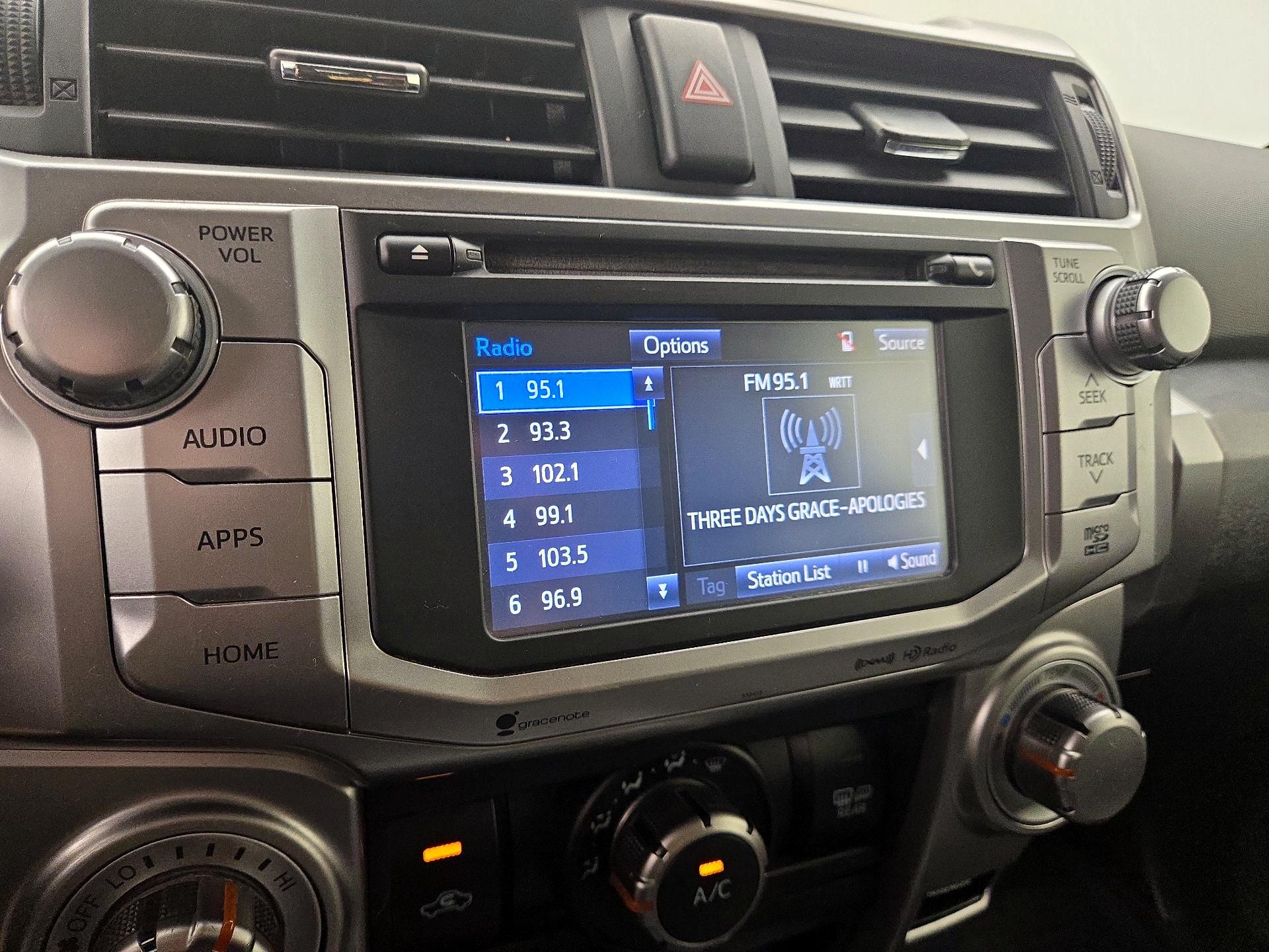 Thumbnail: 2019 Toyota 4Runner - 15