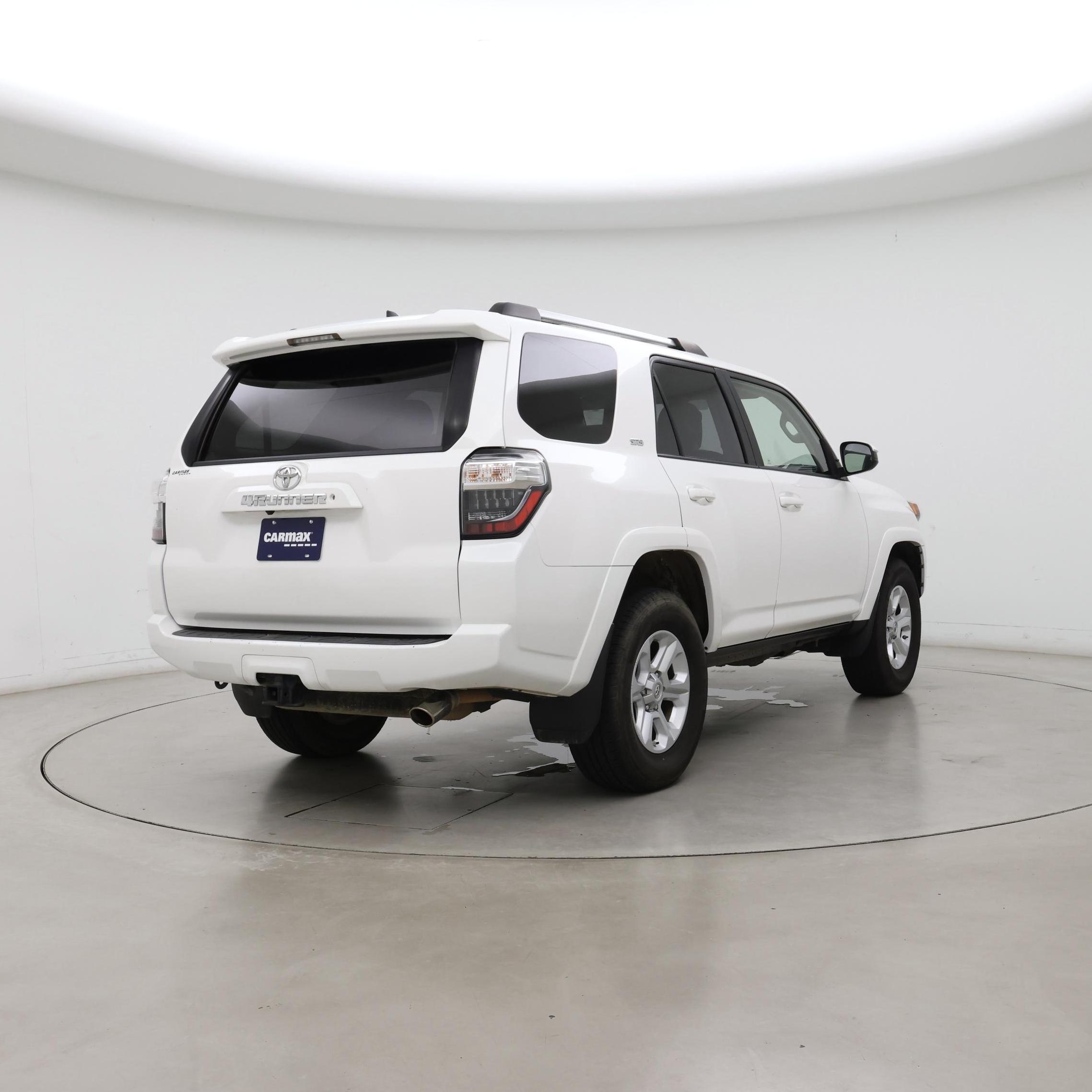 Thumbnail: 2019 Toyota 4Runner - 8