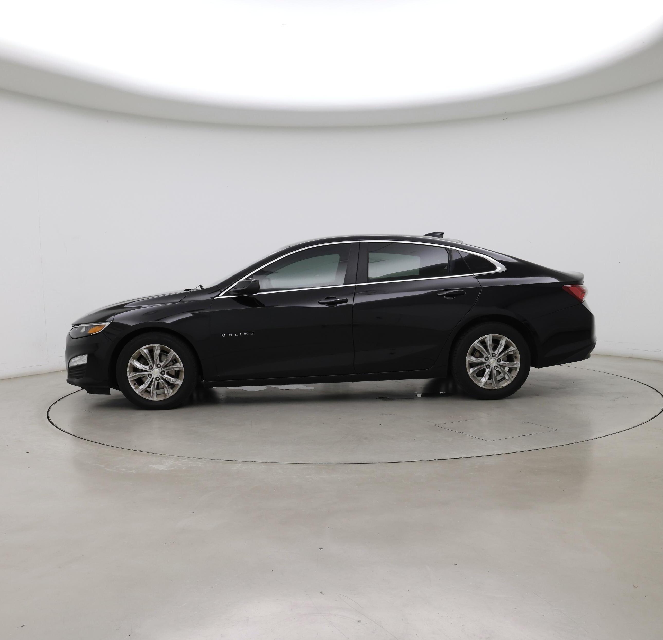 Thumbnail: 2020 Chevrolet Malibu - 3