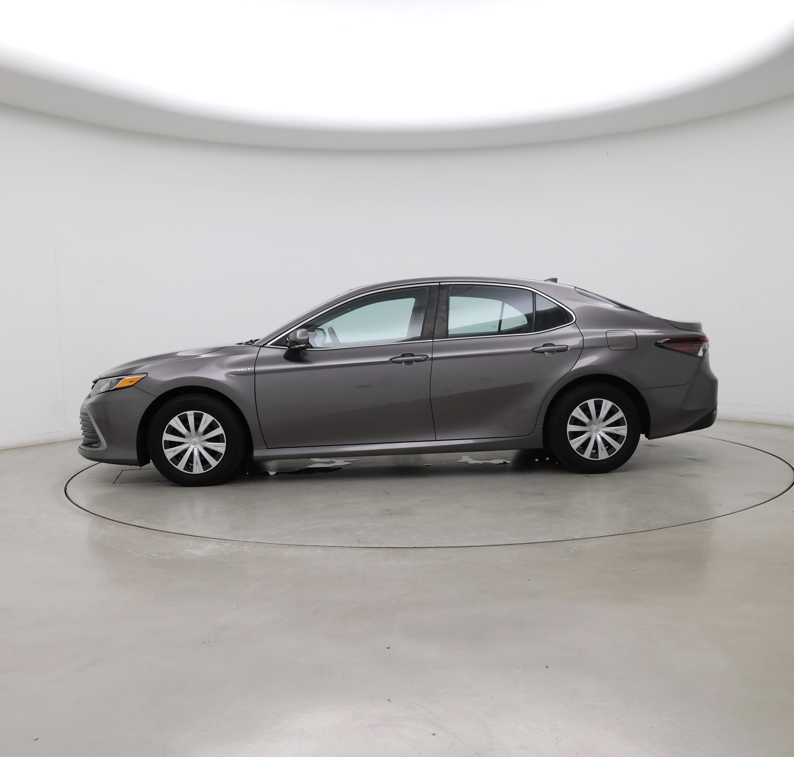 Thumbnail: 2021 Toyota Camry - 3