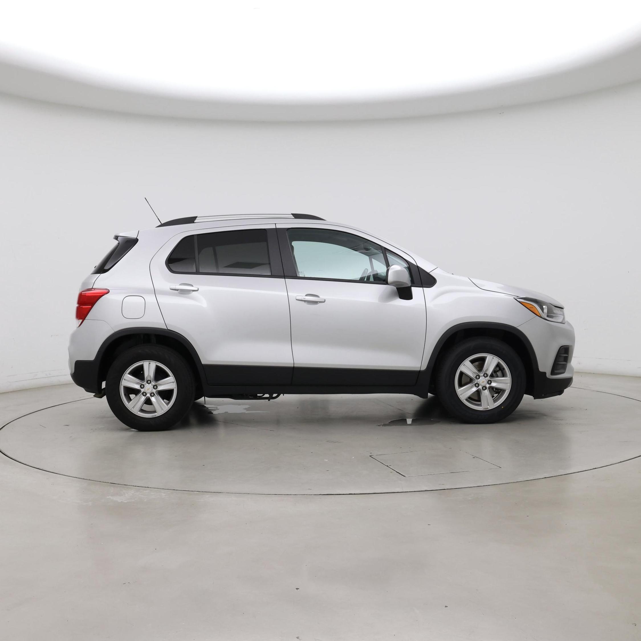 Thumbnail: 2022 Chevrolet Trax - 7