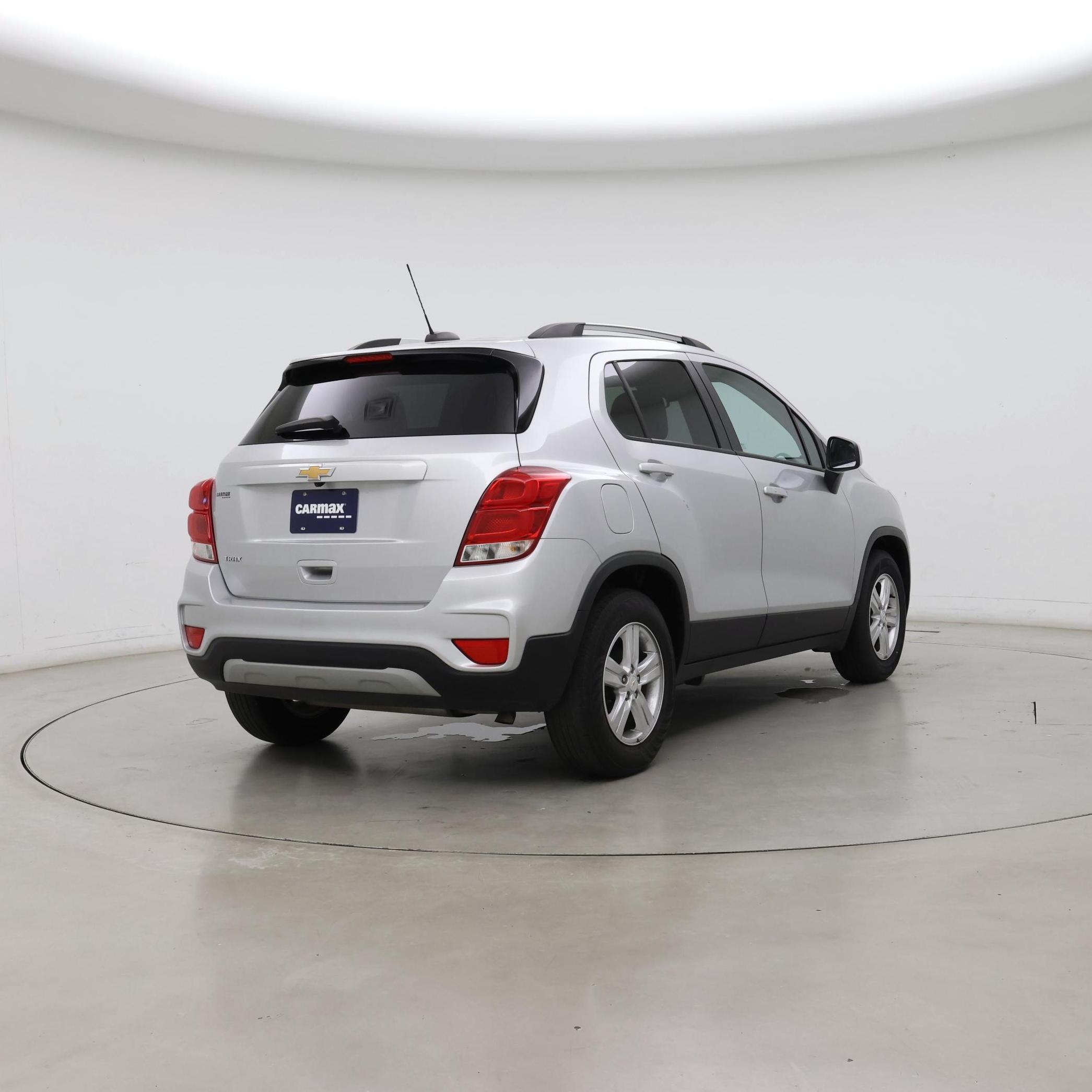 Thumbnail: 2022 Chevrolet Trax - 8