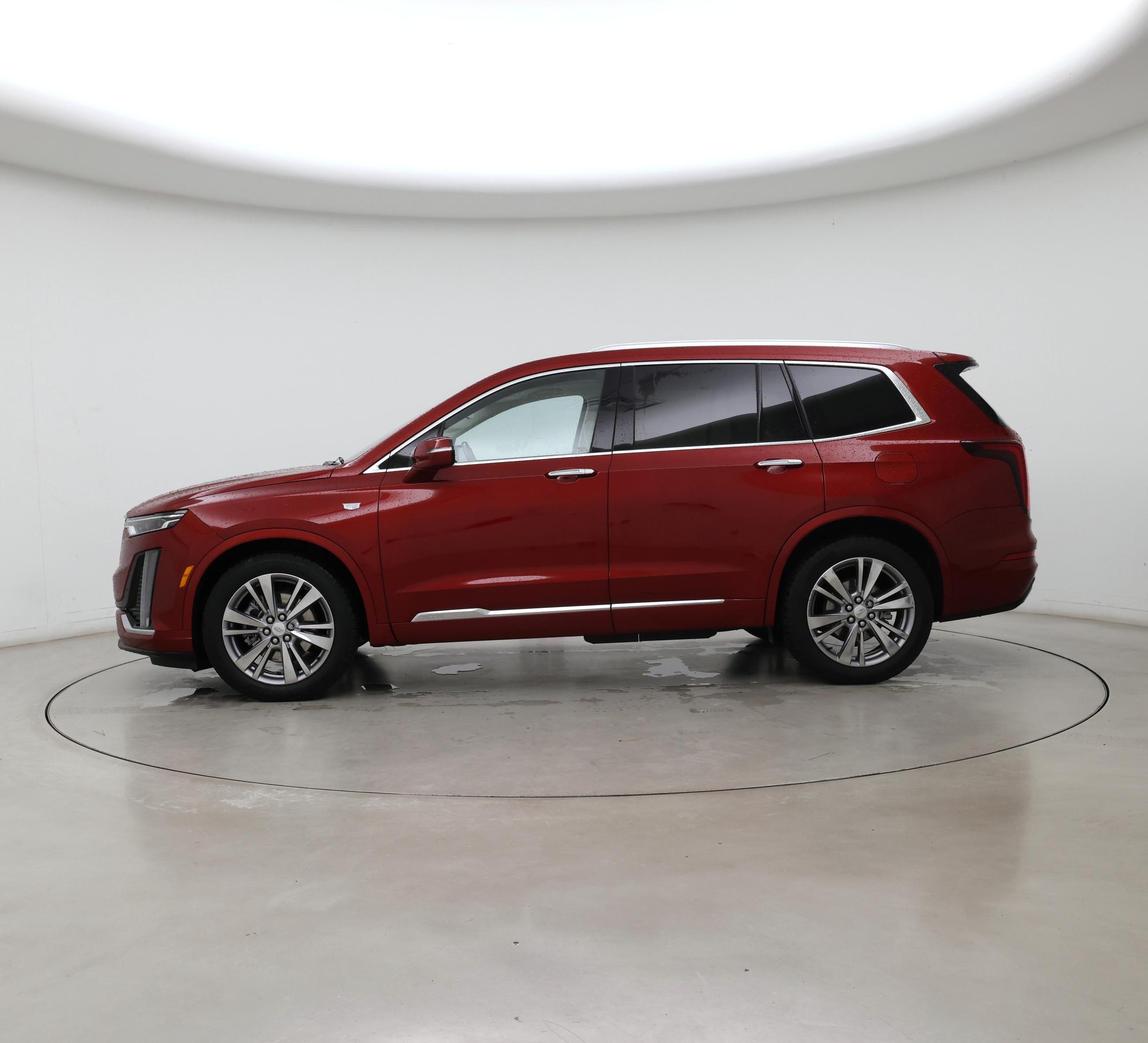 Thumbnail: 2023 Cadillac XT6 - 3