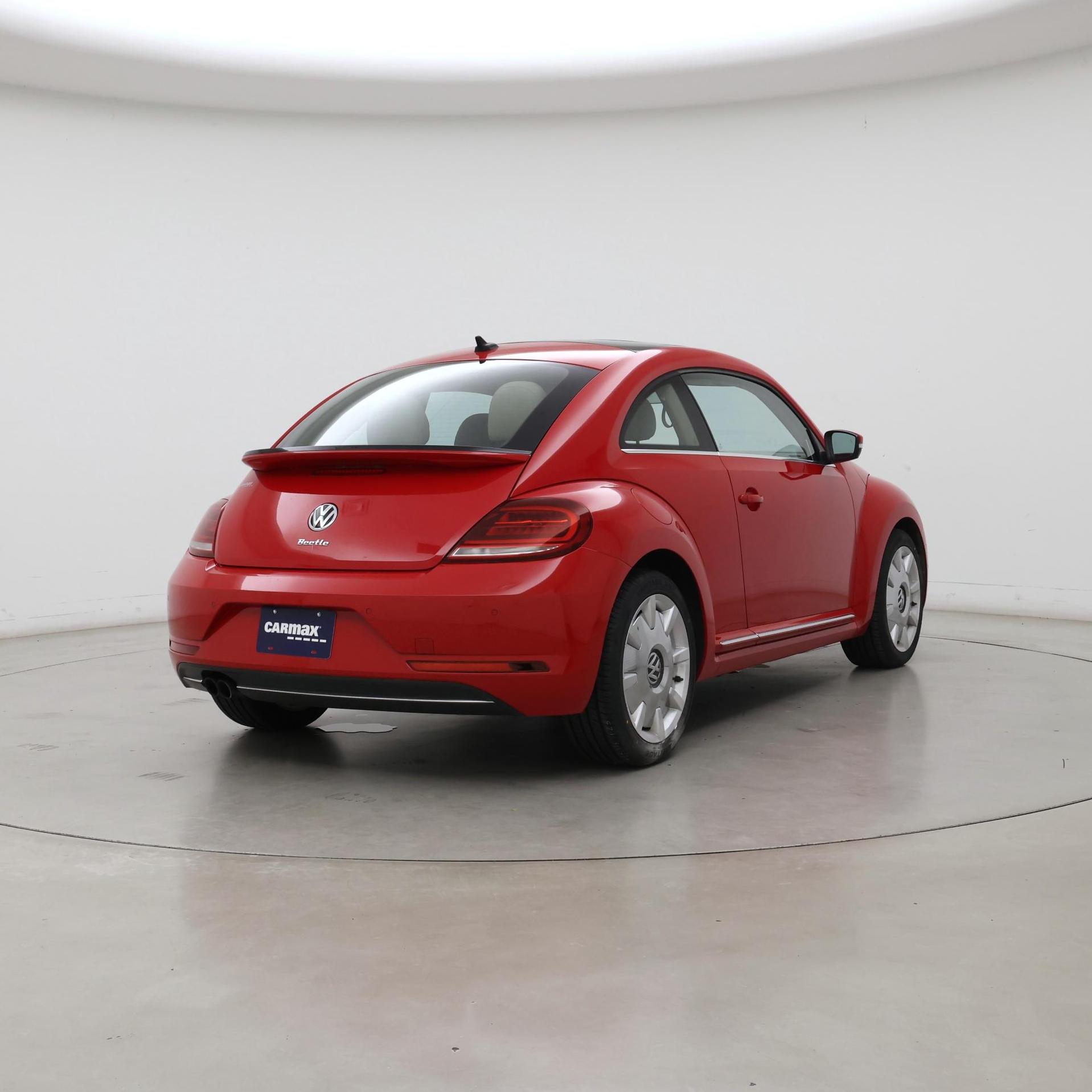 Thumbnail: 2019 Volkswagen Beetle - 8