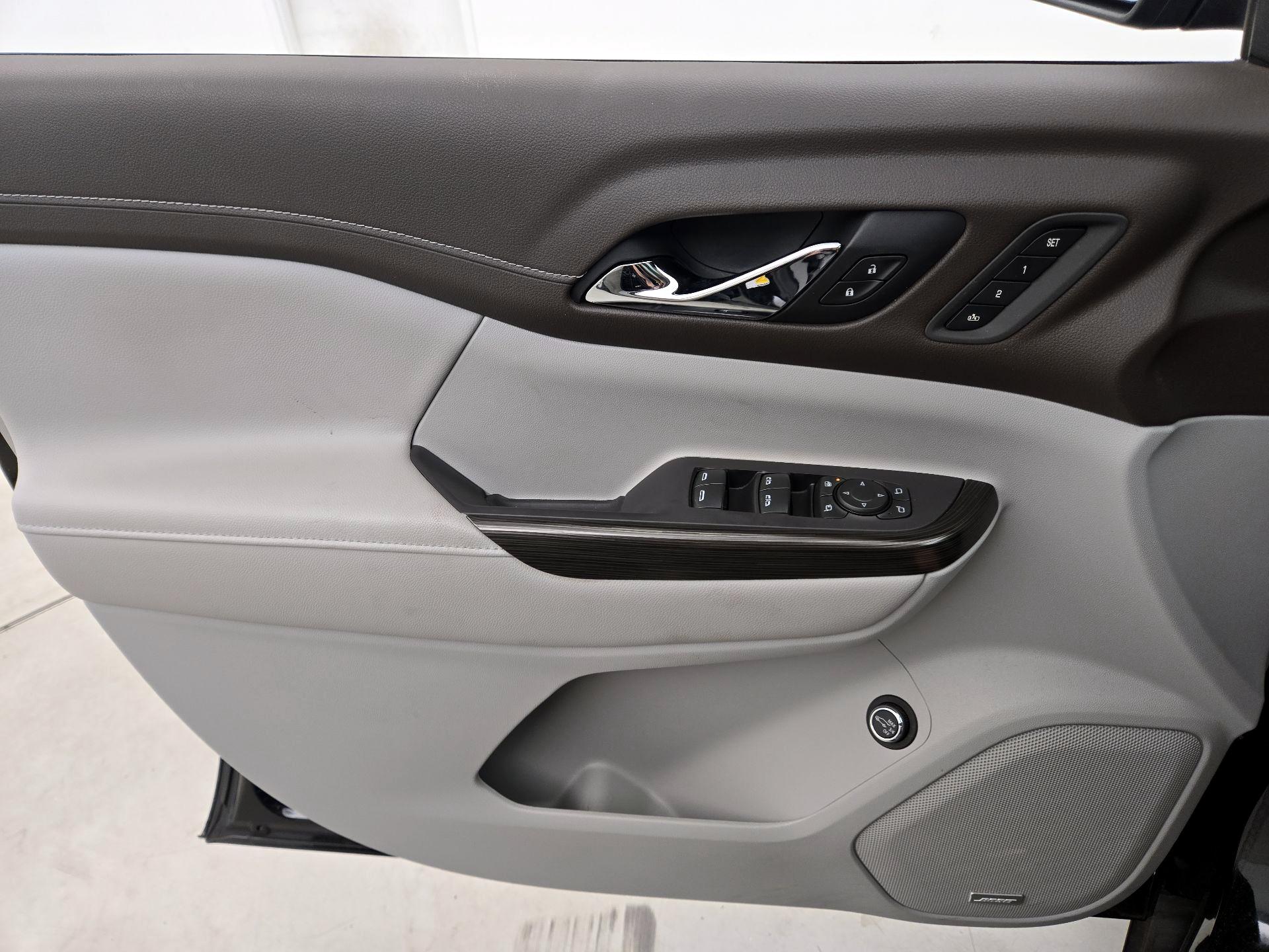 Thumbnail: 2021 GMC Acadia - 12