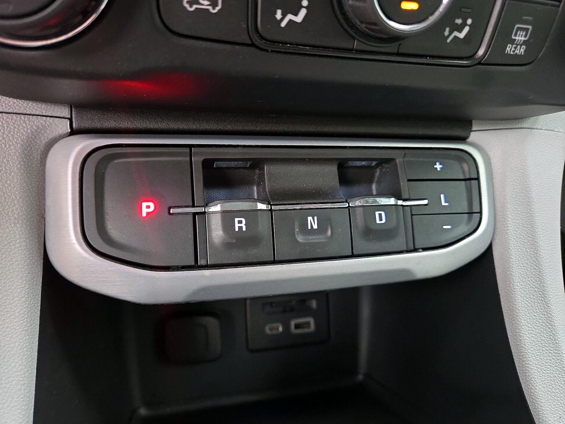 Thumbnail: 2021 GMC Acadia - 18