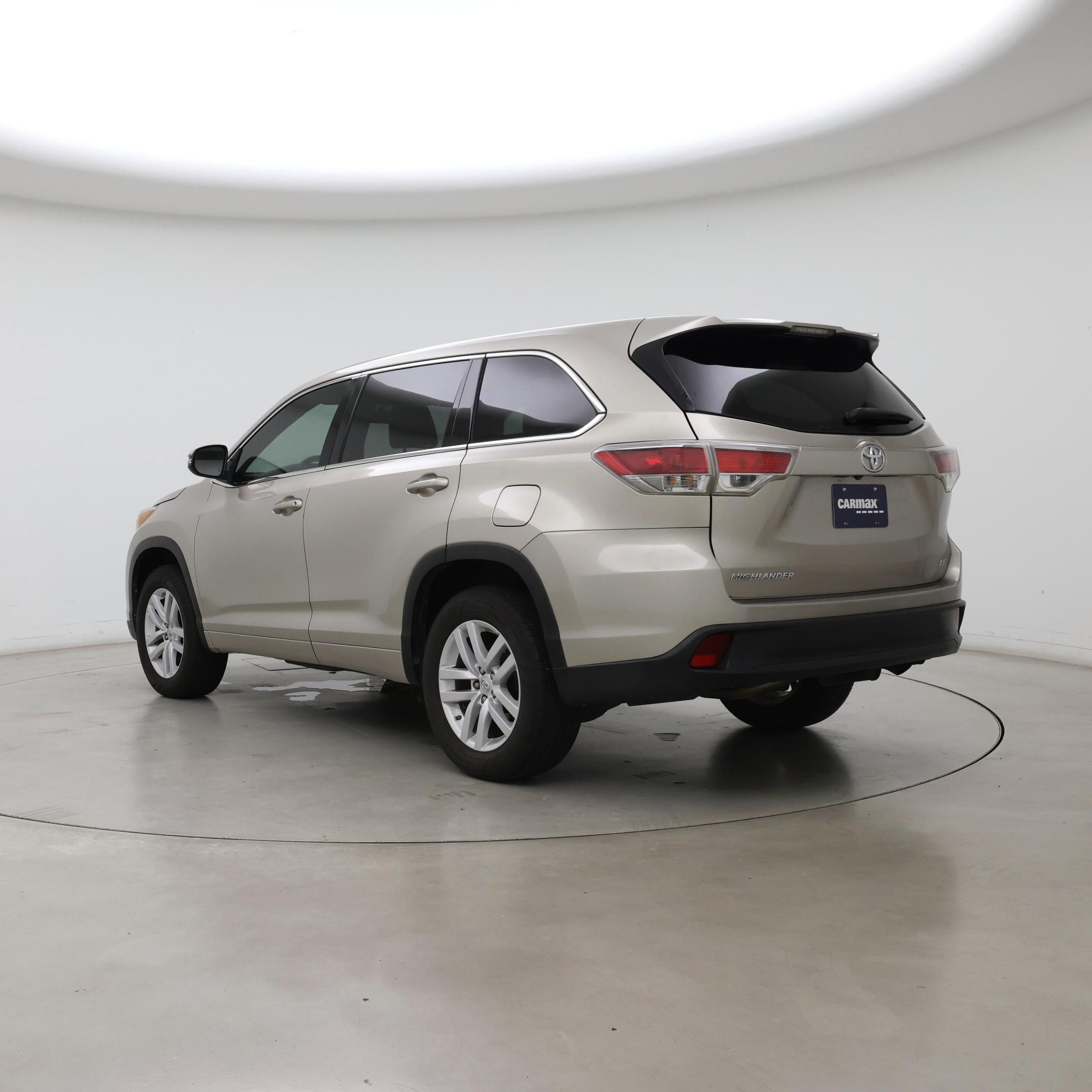 Thumbnail: 2015 Toyota Highlander - 2