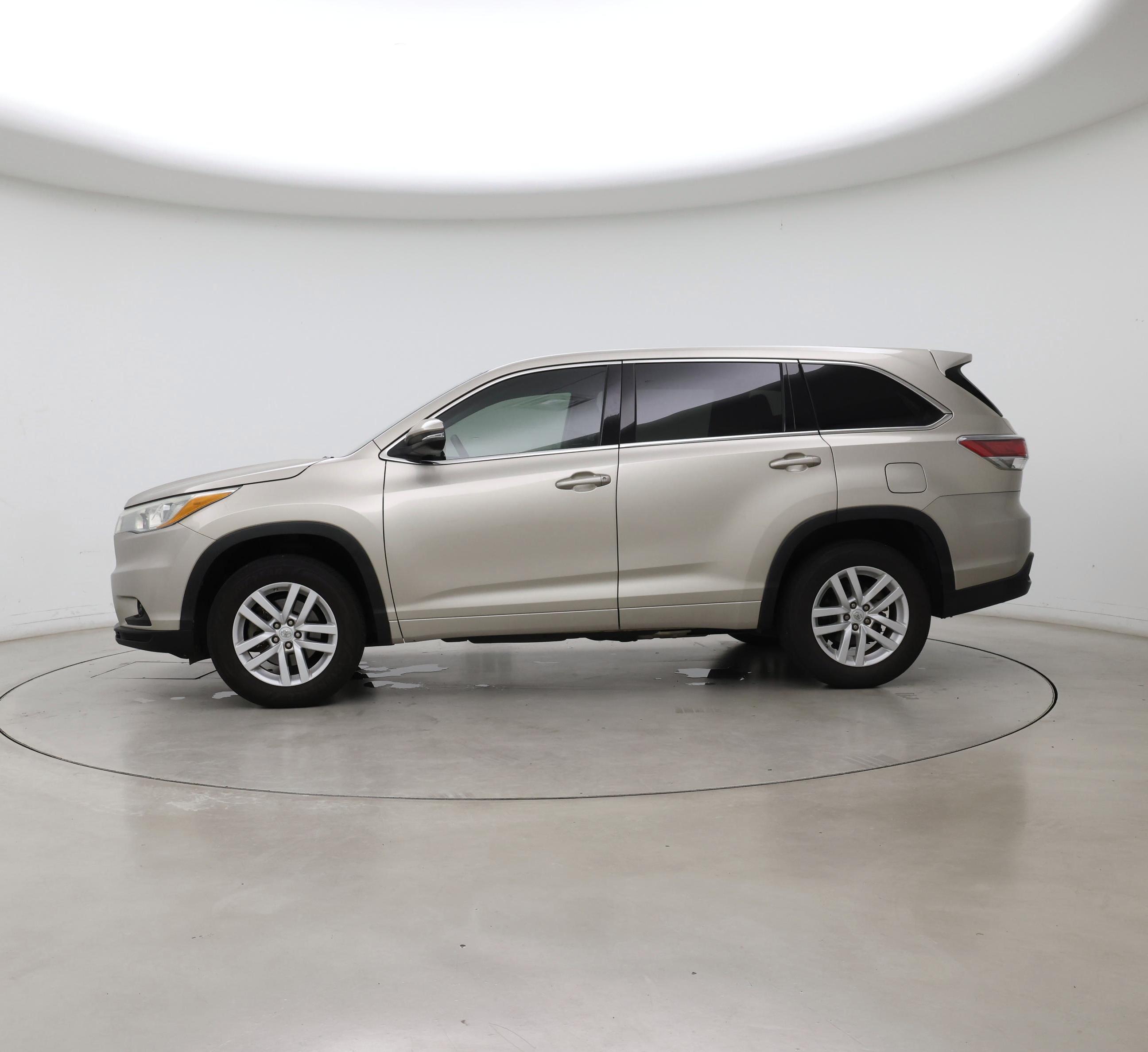 Thumbnail: 2015 Toyota Highlander - 3