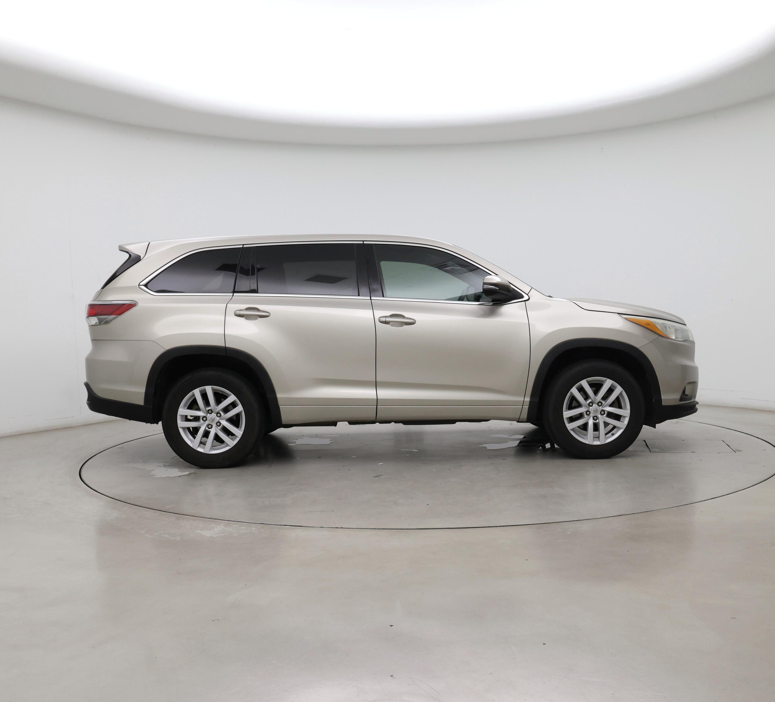 Thumbnail: 2015 Toyota Highlander - 7