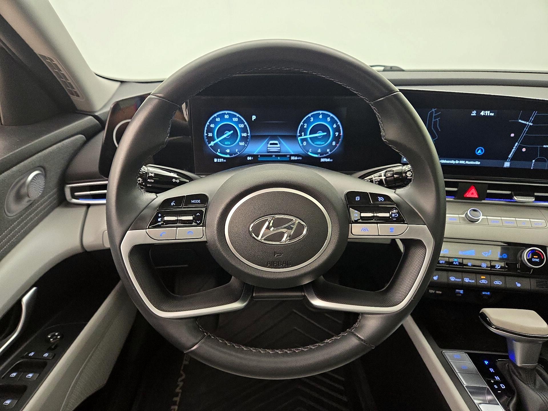 Thumbnail: 2023 Hyundai Elantra - 10