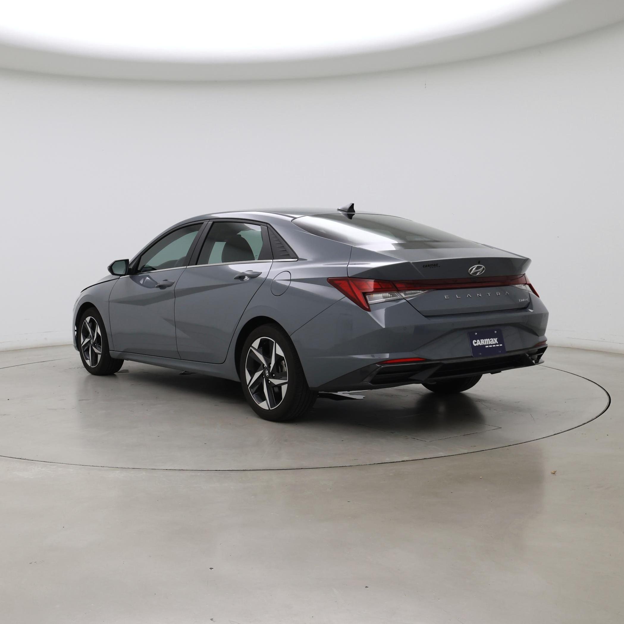 Thumbnail: 2023 Hyundai Elantra - 2