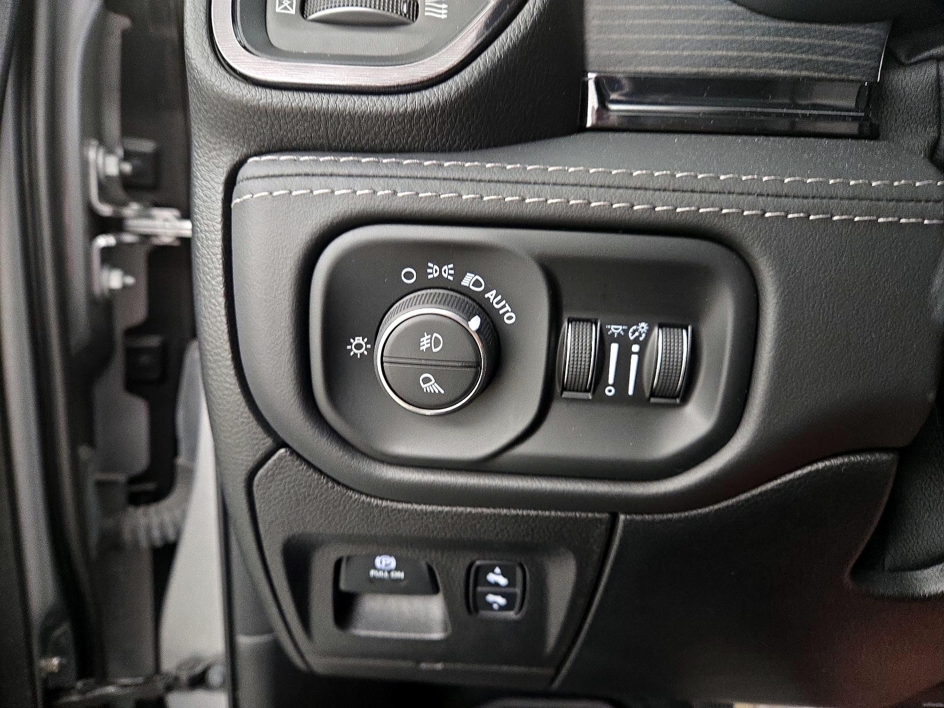 Thumbnail: 2022 RAM 1500 - 13