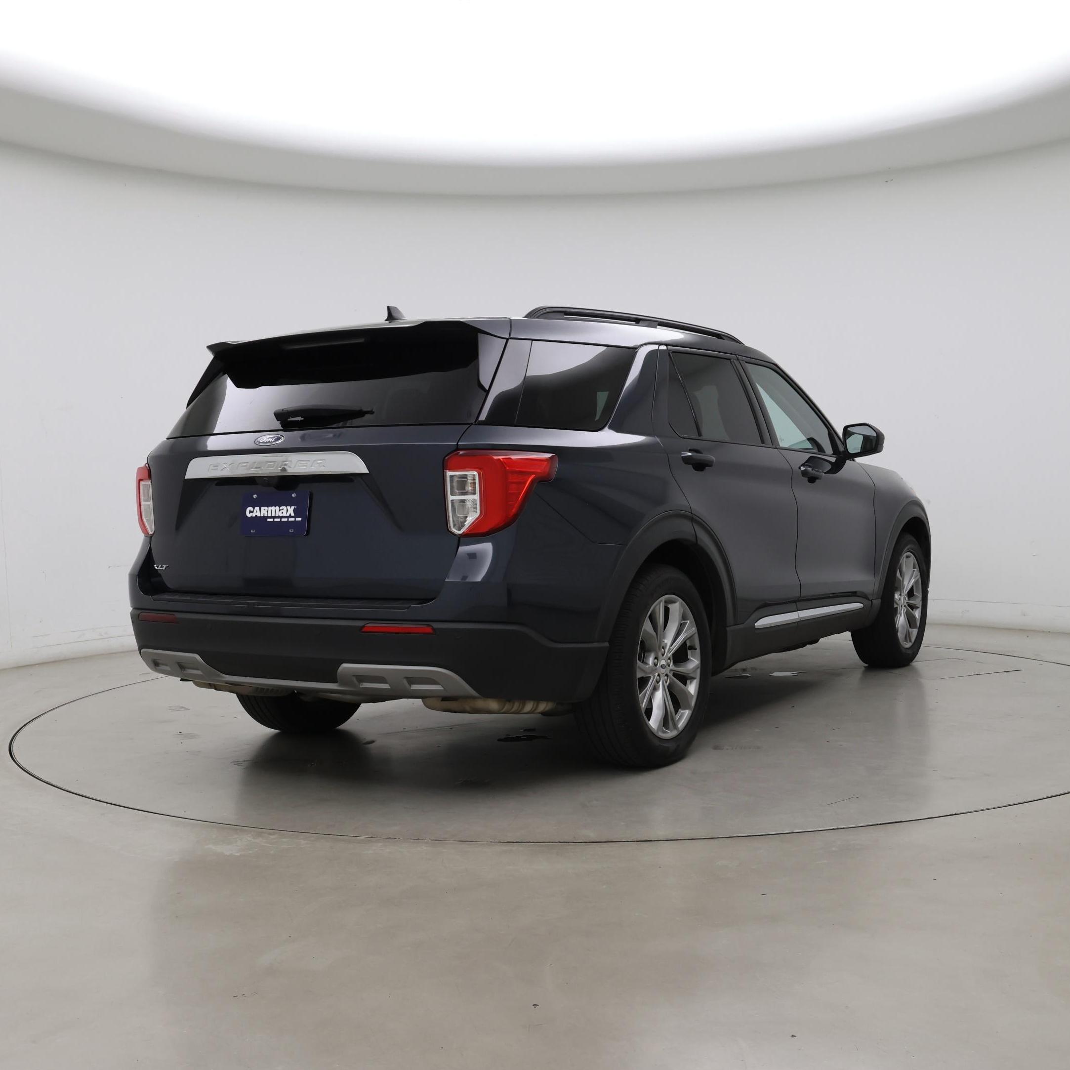 Thumbnail: 2022 Ford Explorer - 8