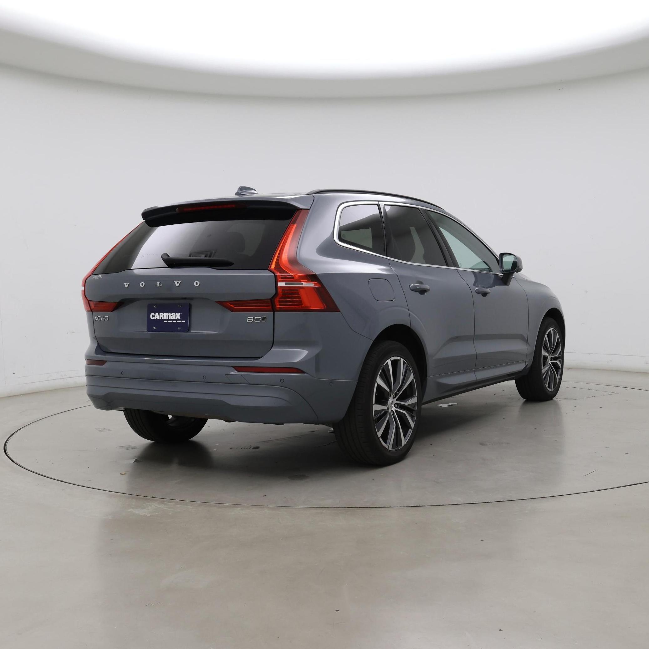 Thumbnail: 2022 Volvo XC60 - 8