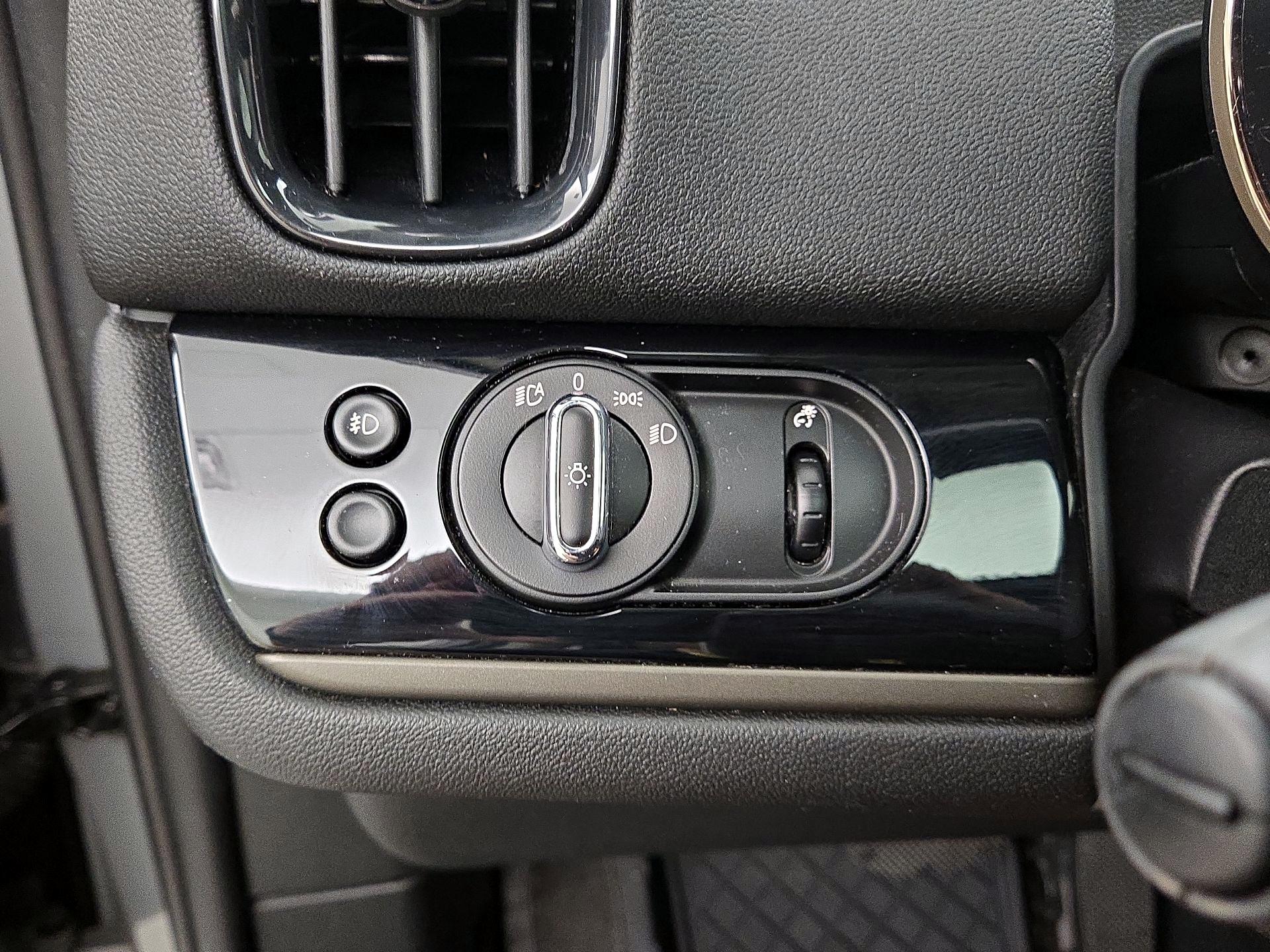 Thumbnail: 2022 MINI Cooper Countryman - 13