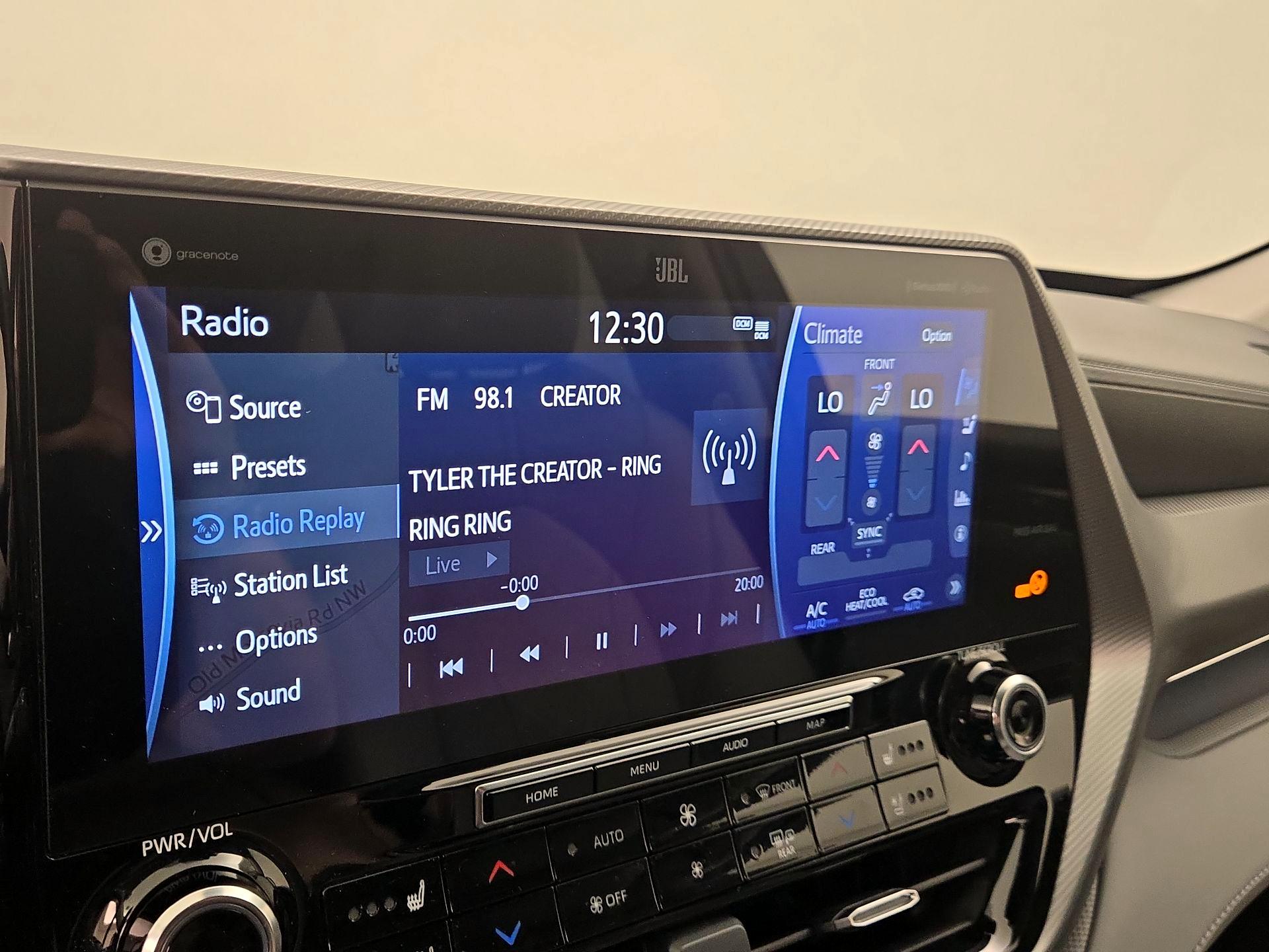 Thumbnail: 2021 Toyota Highlander - 16
