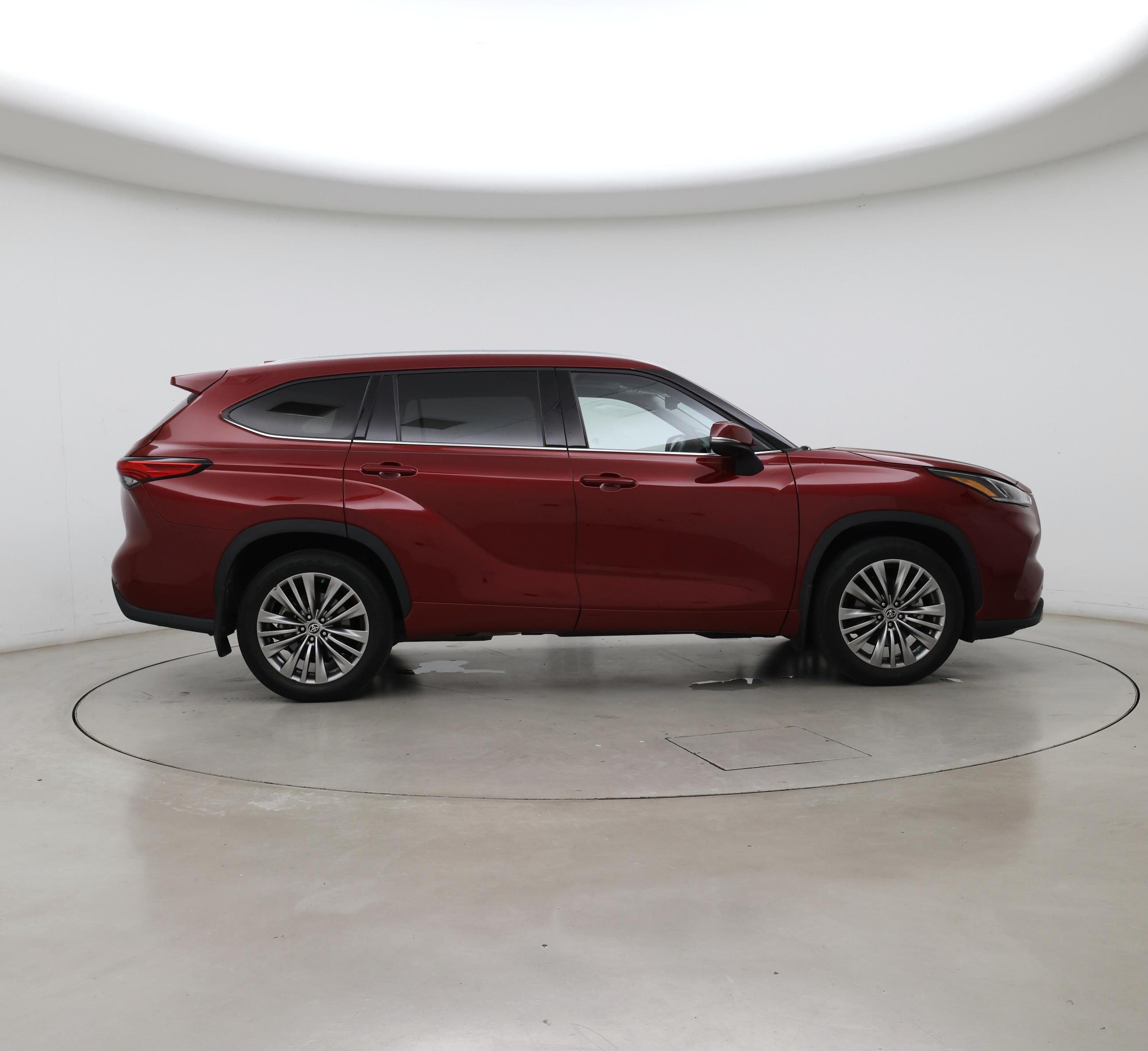 Thumbnail: 2021 Toyota Highlander - 7