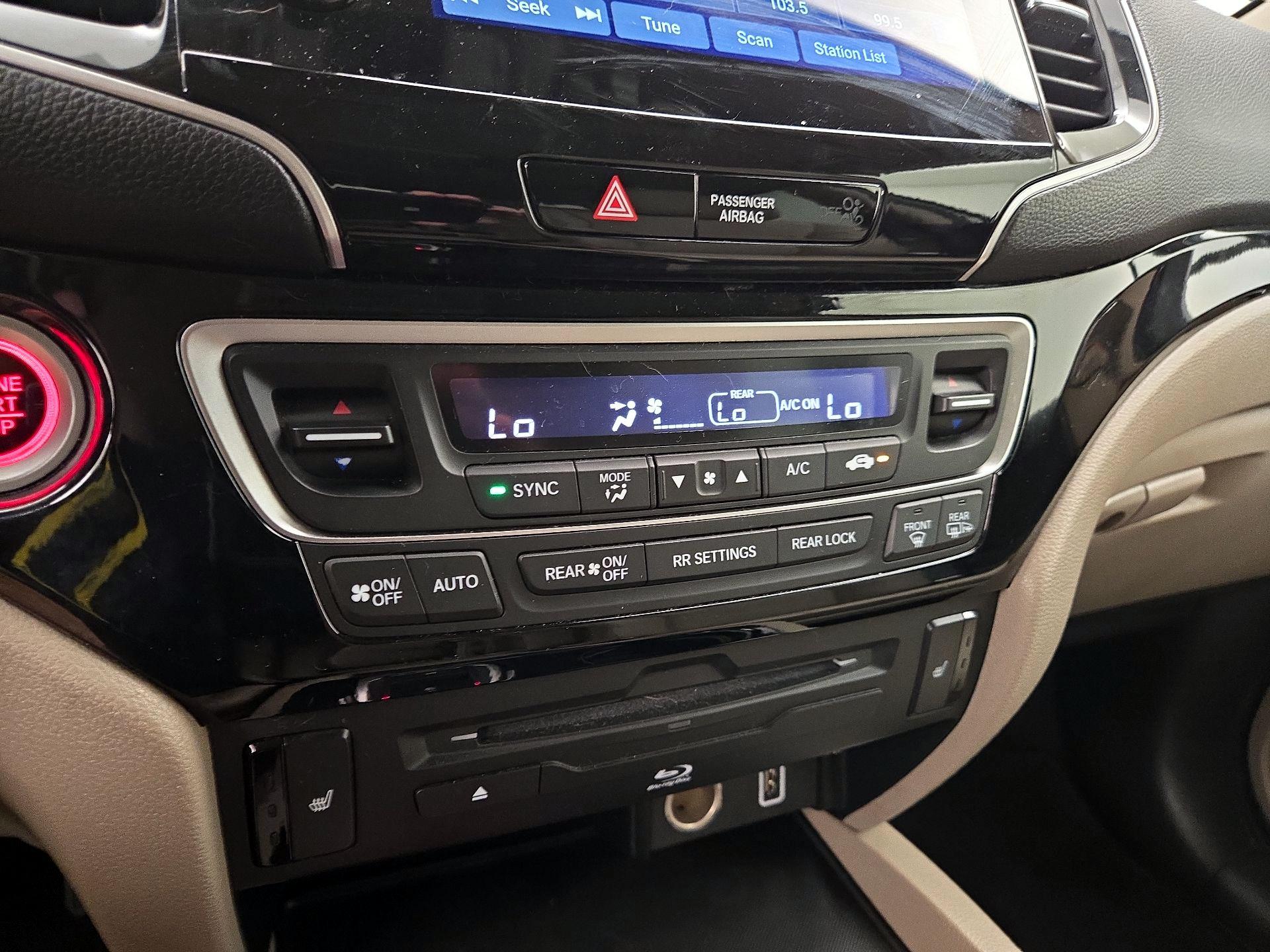 Thumbnail: 2021 Honda Pilot - 17