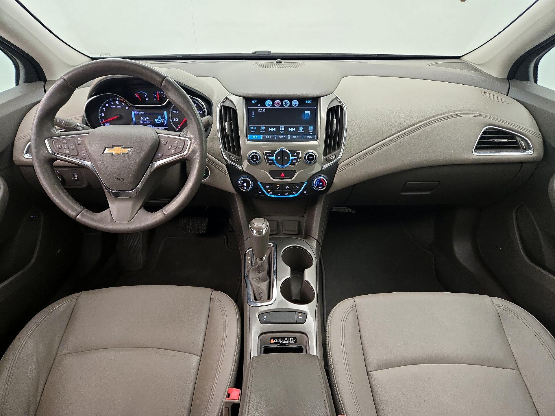 Thumbnail: 2018 Chevrolet Cruze - 9