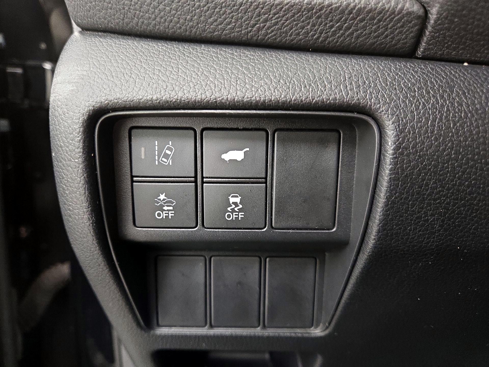 Thumbnail: 2017 Honda CR-V - 13