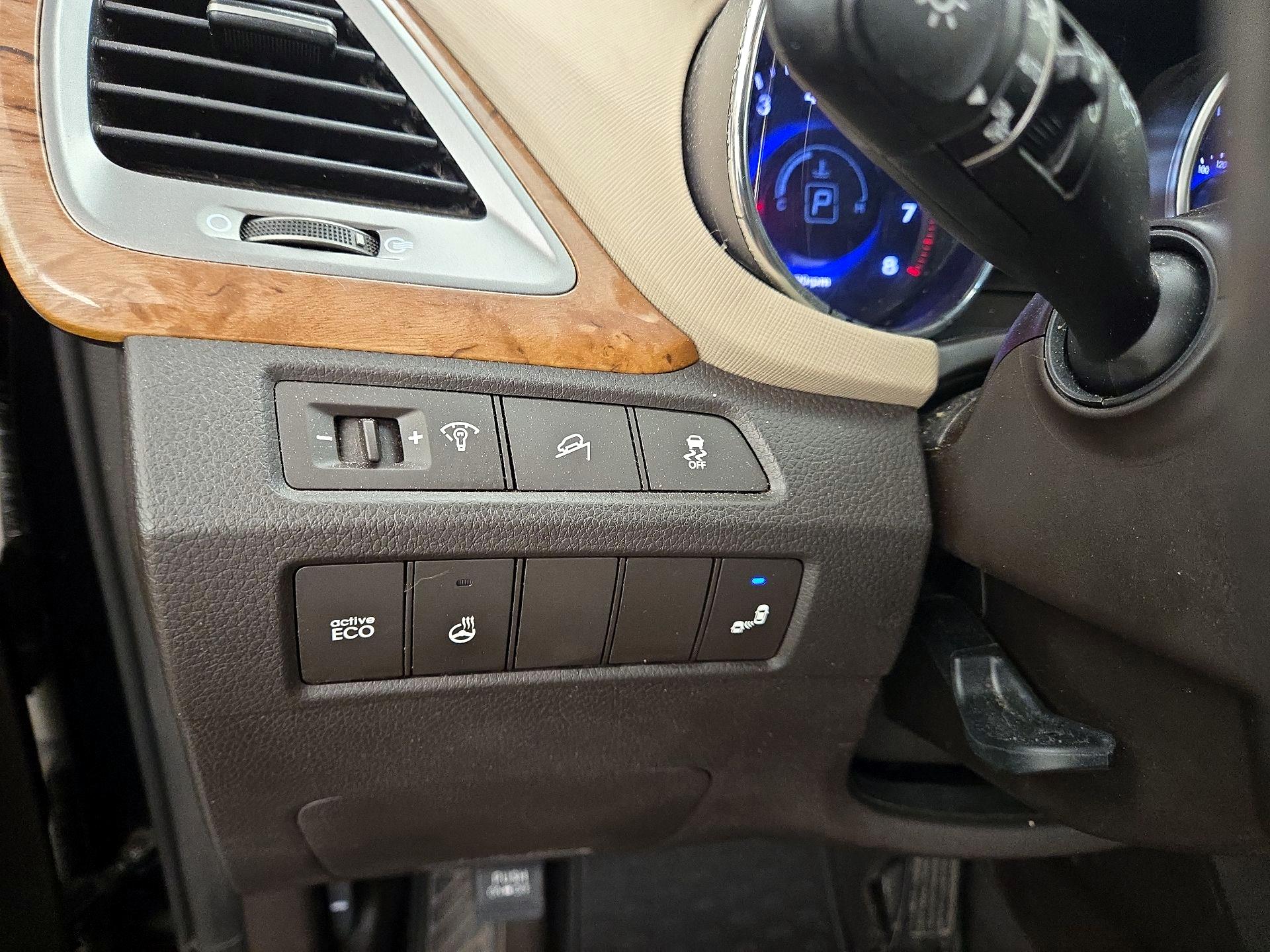 Thumbnail: 2016 Hyundai Santa Fe - 13